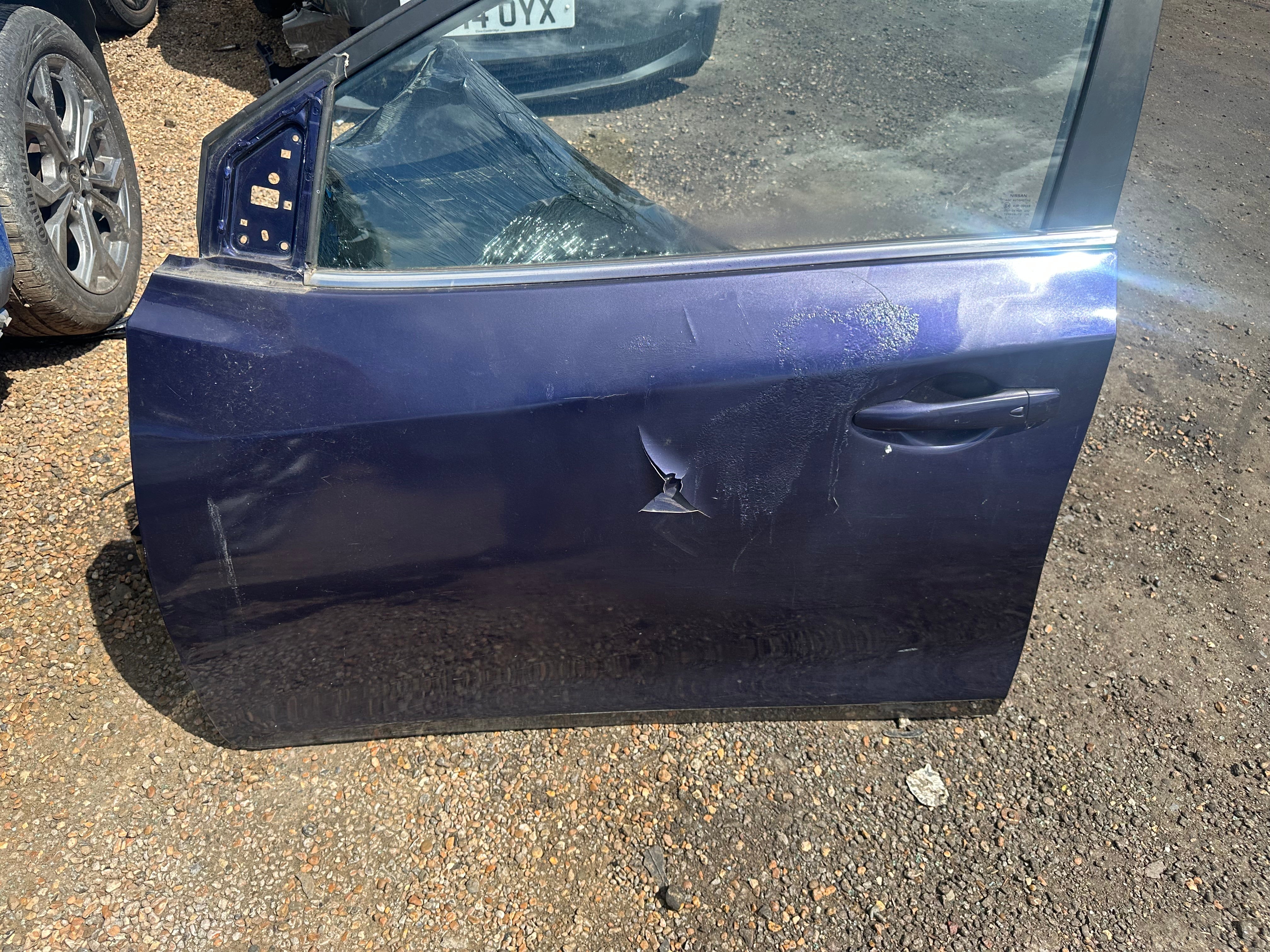 Nissan Pulsar 2014–2018 N/S/F Left Front Door – Colour Code: RBR (Blue)