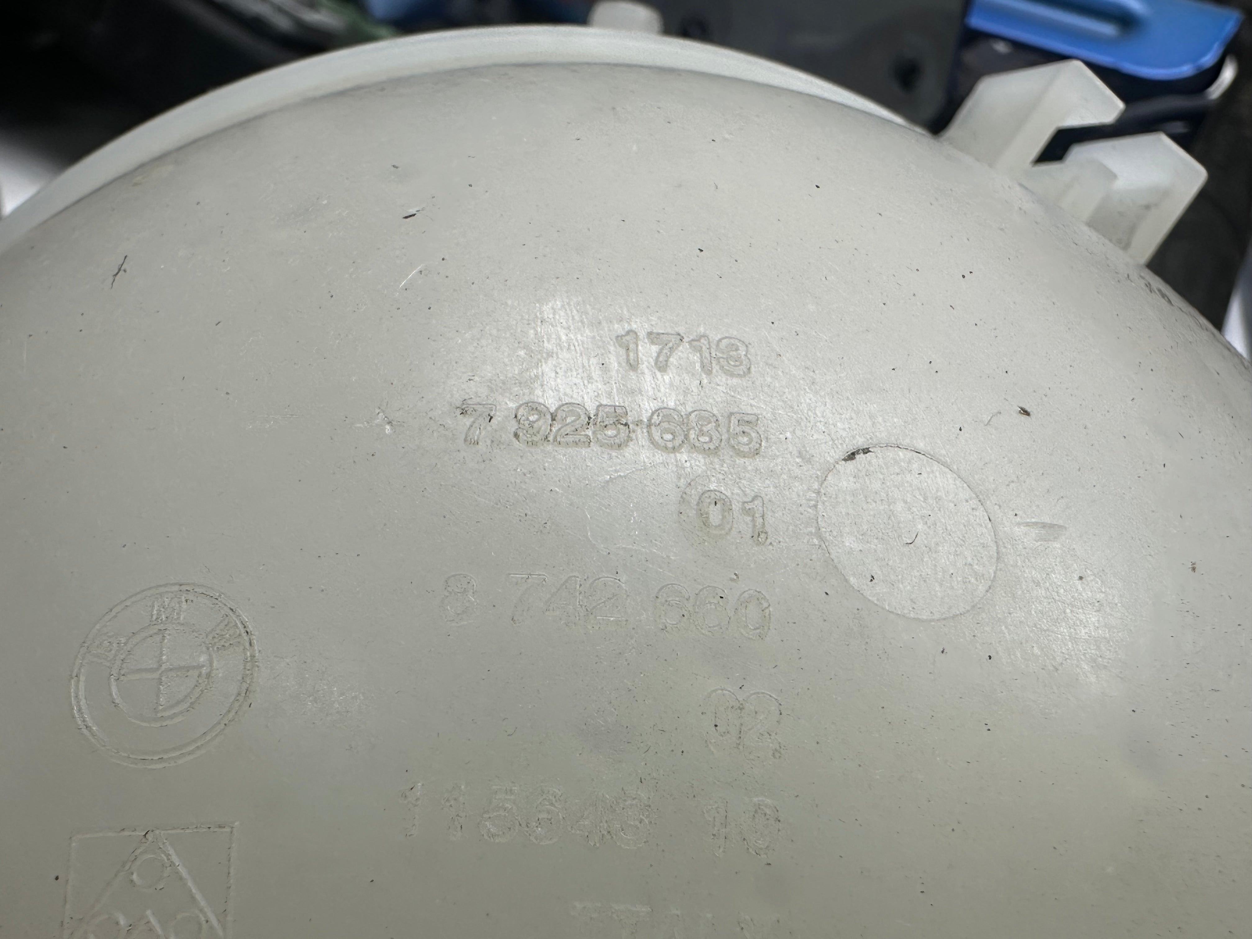 BMW X3 Series G01 G08 Coolant Expansion Tank Overflow Bottle (7925685)
