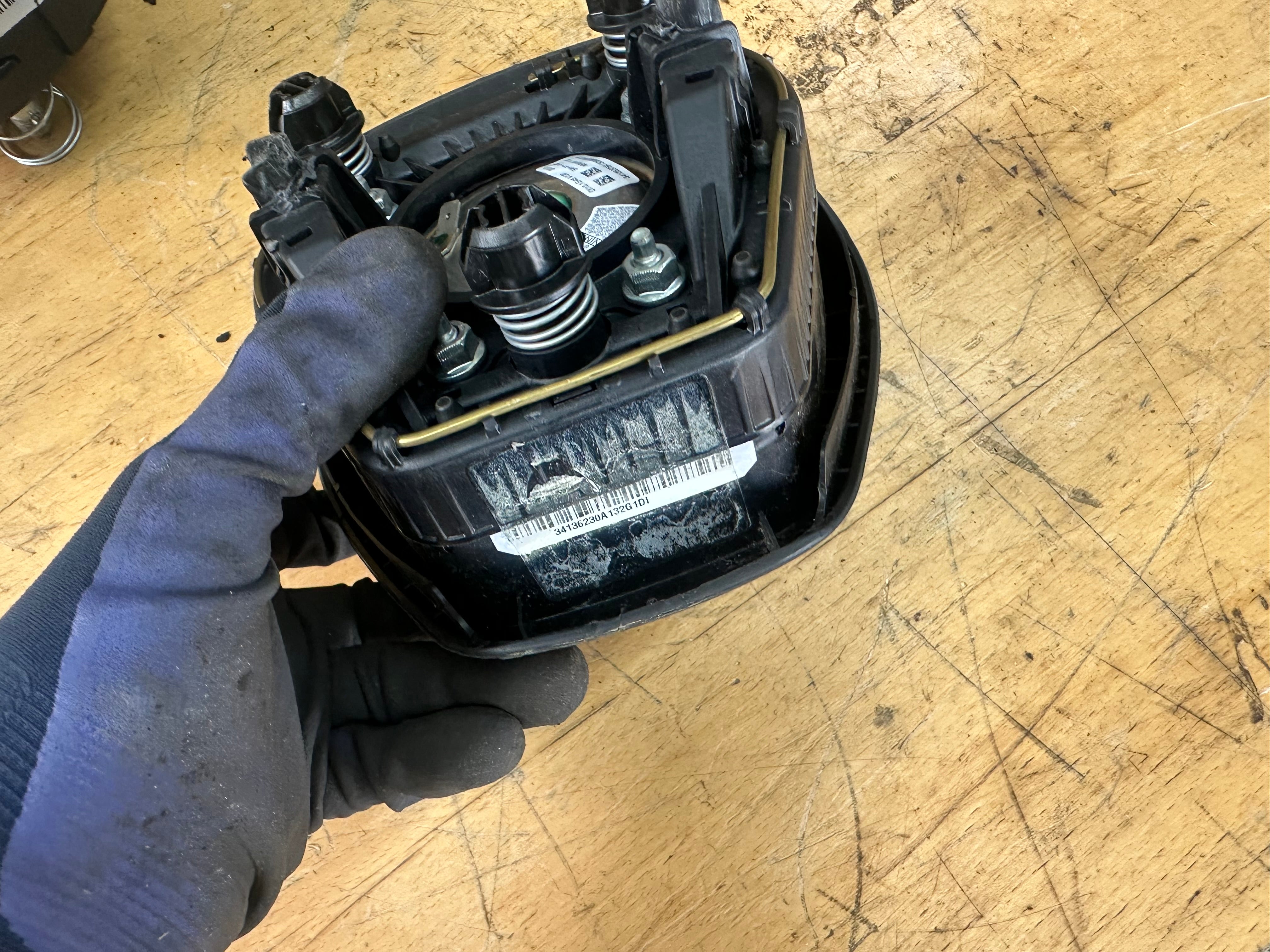 Ford Fiesta MK7 2013 Driver’s Steering Wheel Safety ABag (BAM-PT1-1746)