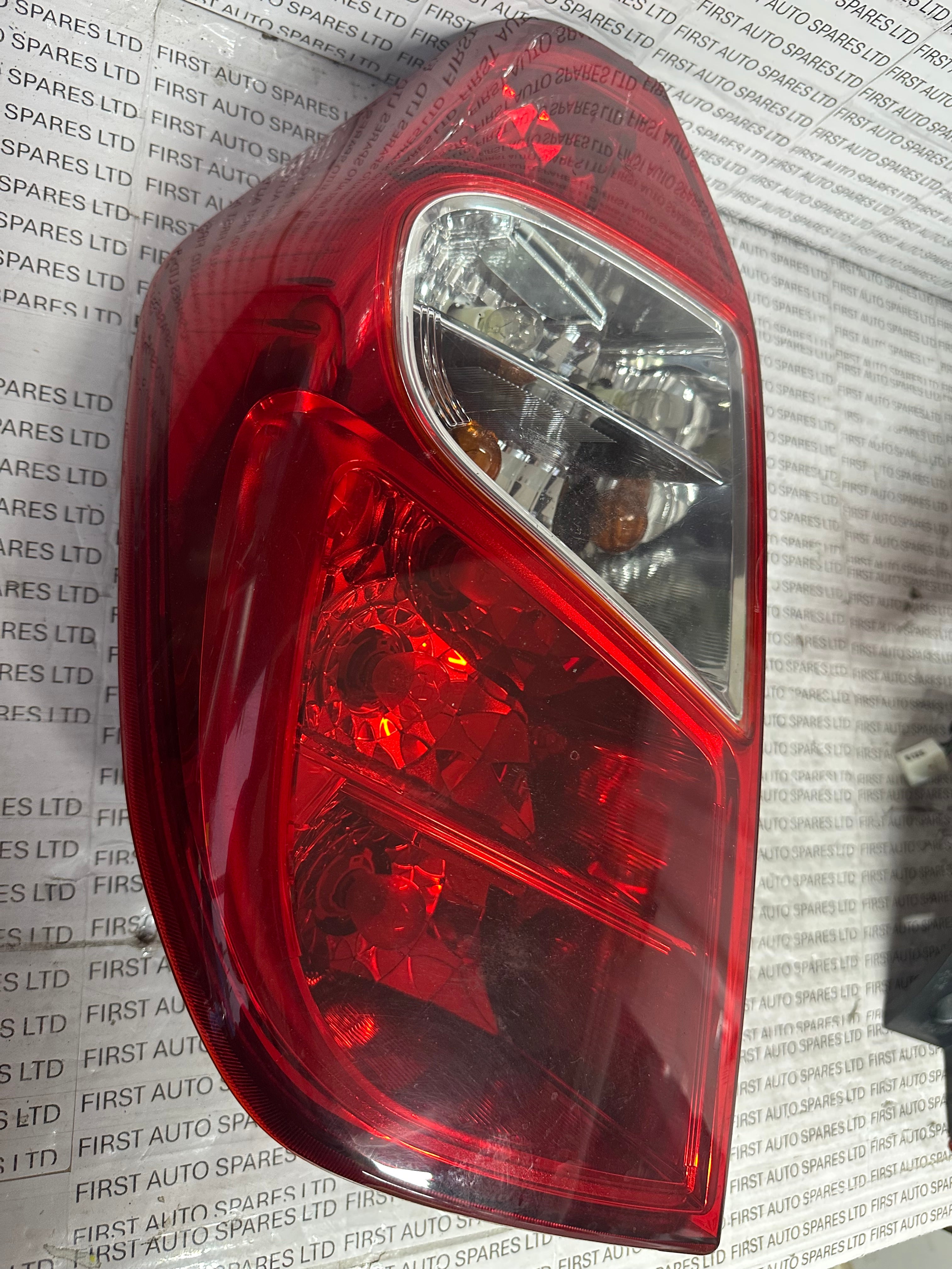 Hyundai i10 MK1 Facelift Nearside Passenger Rear Light (92401-0X1)