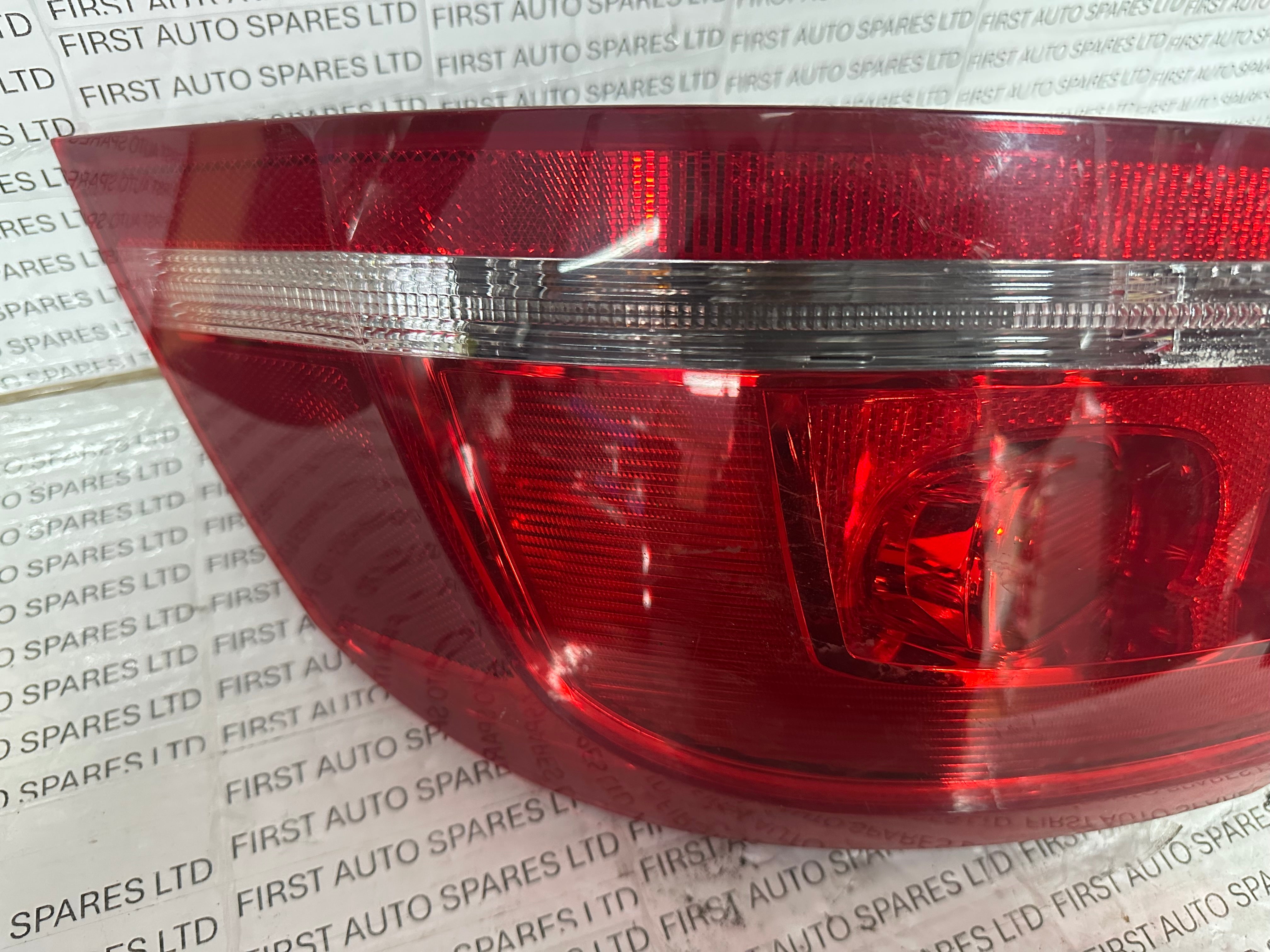 Volkswagen Passat B7 Right Rear Tail Light (3AF945096A)