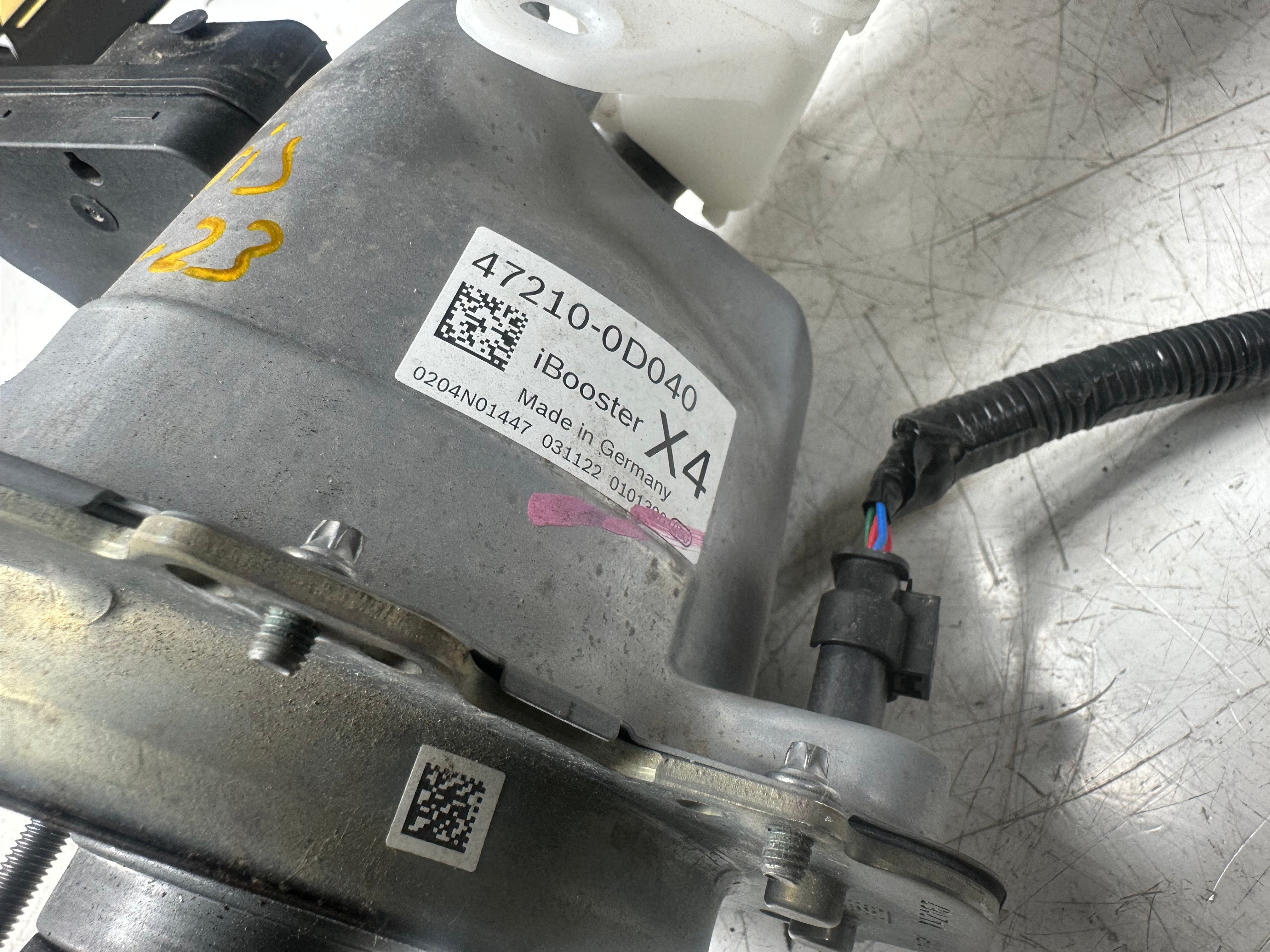 Toyota Yaris XP210 Hybrid 2020–2023 Brake Cylinder & Servo (47210-0D040)