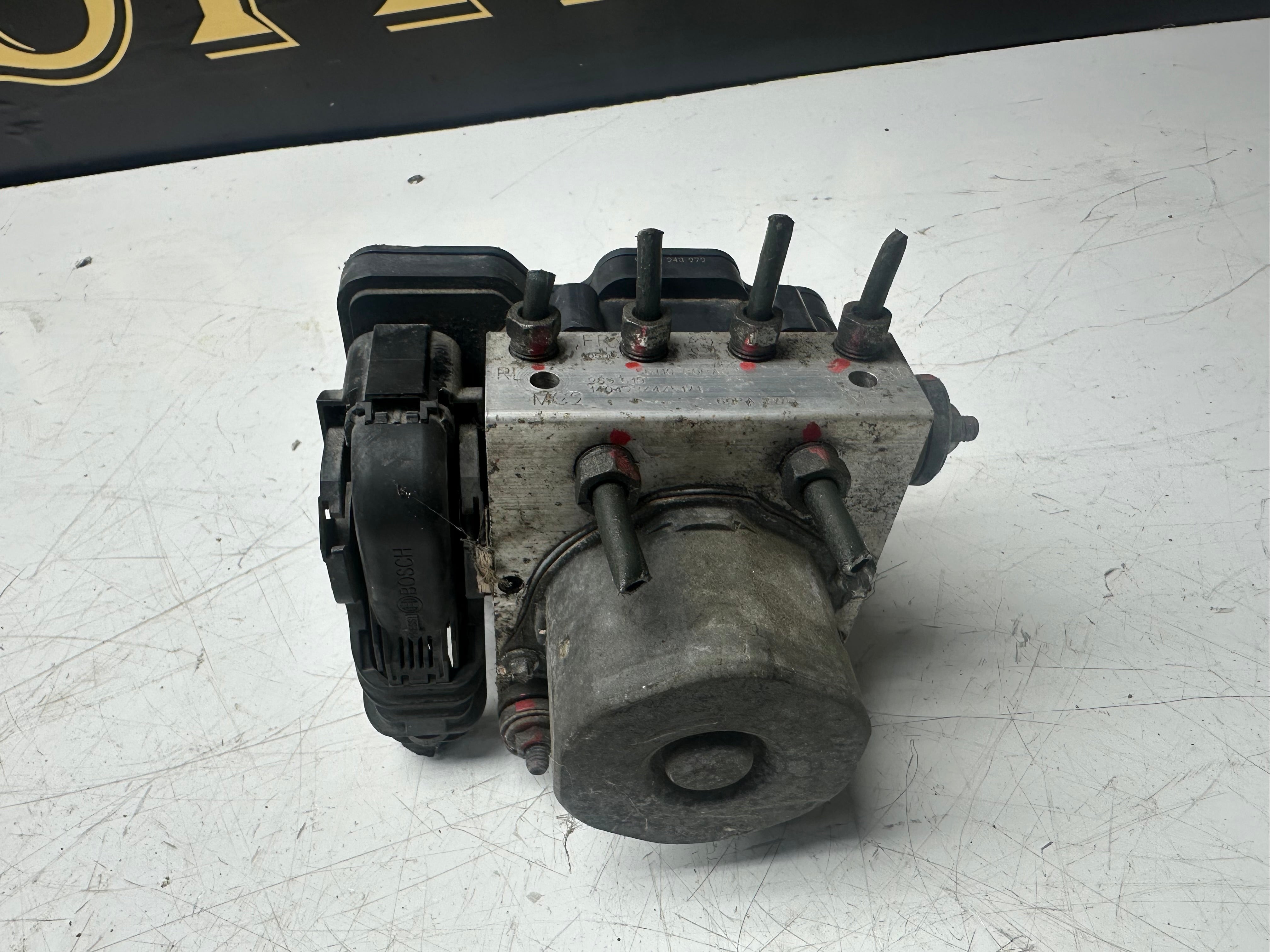 Suzuki Swift ABS ECU Control Unit (56110-60PA0) (0265956193)