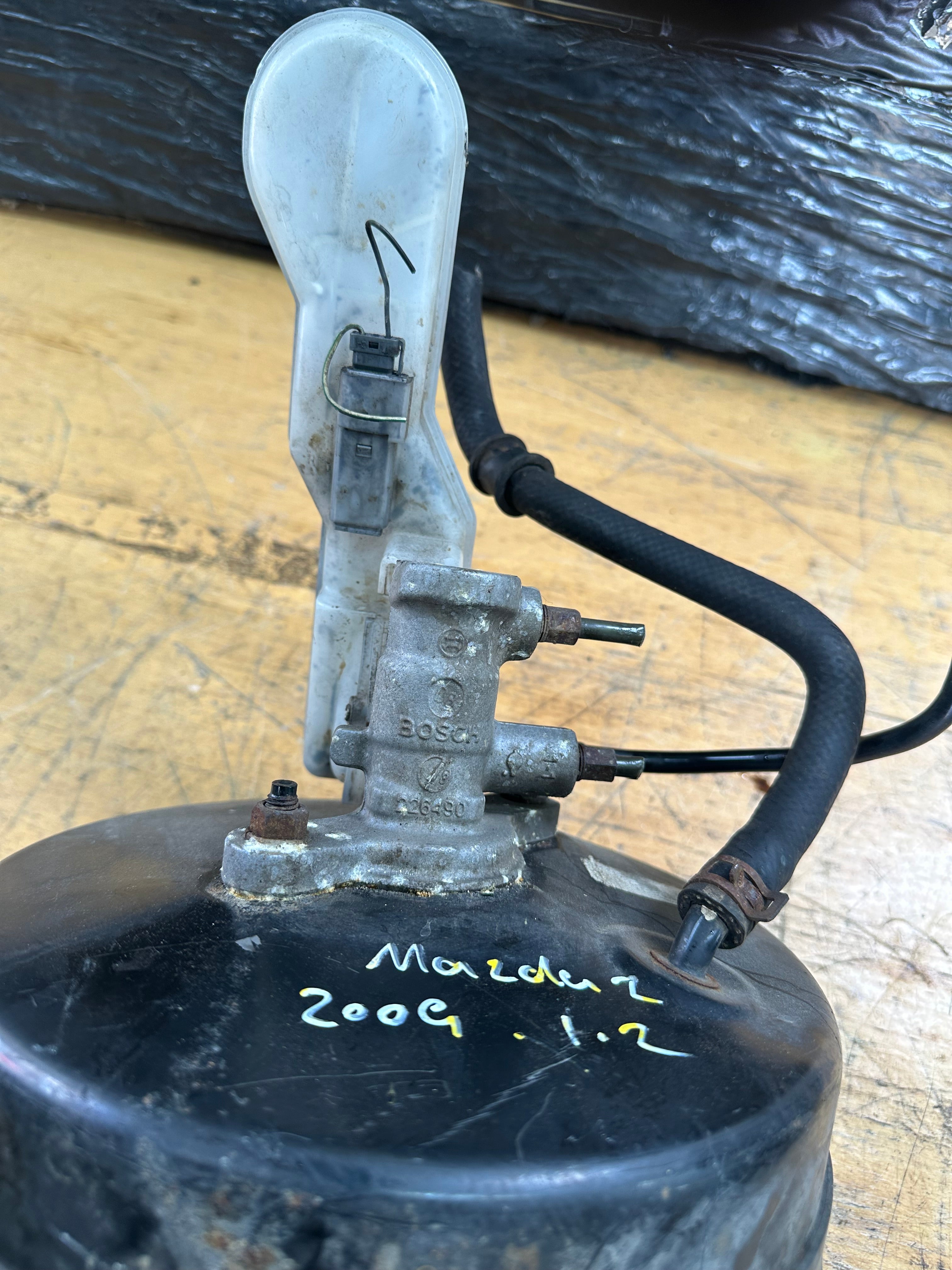 Mazda 2009 1.2 Petrol Brake Servo and Cylinder (D01N43800) (0204023726)