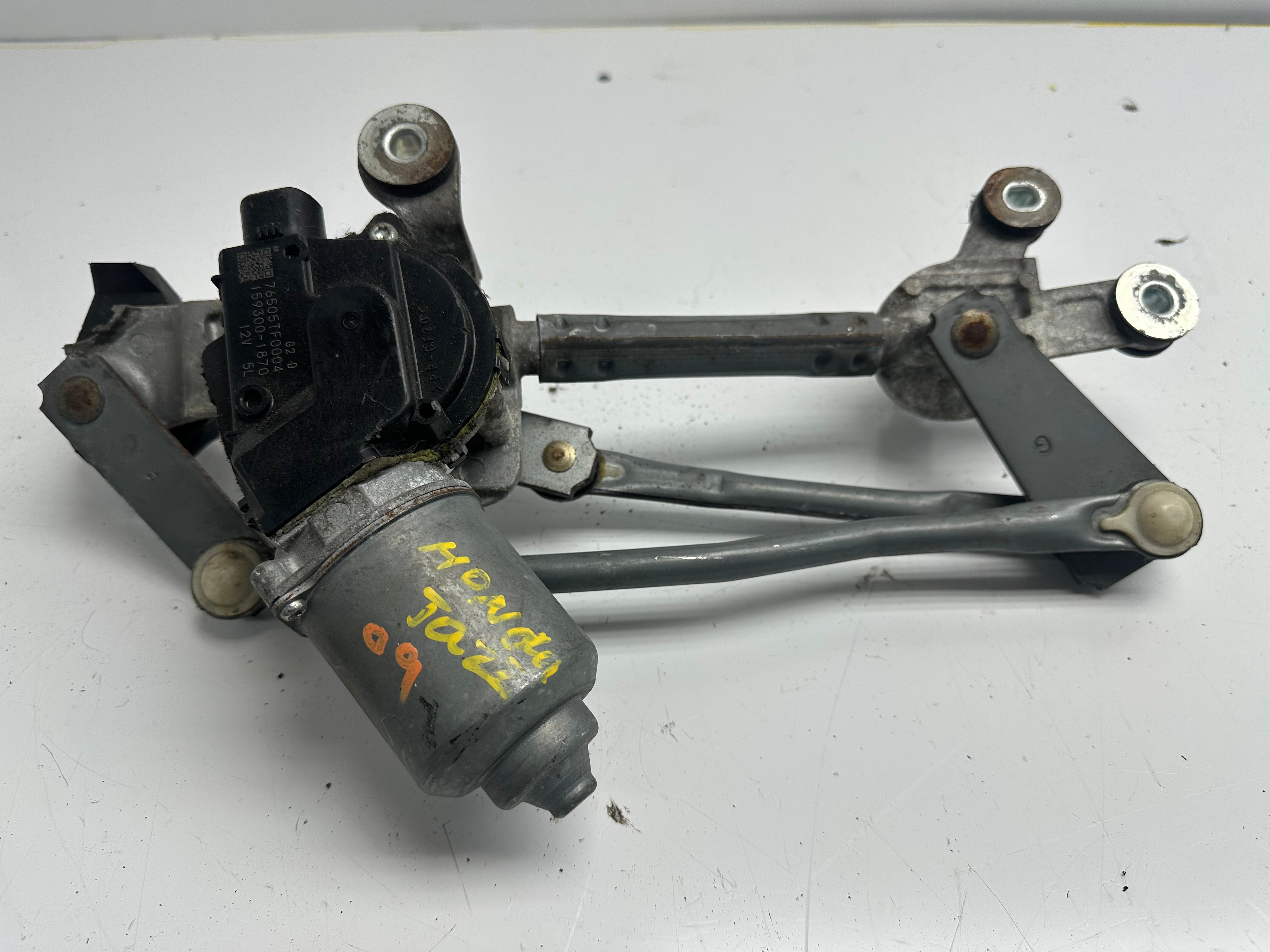 Honda Jazz 2009 Front Wiper Motor & Linkage (76505TF0004) (159300-1870)