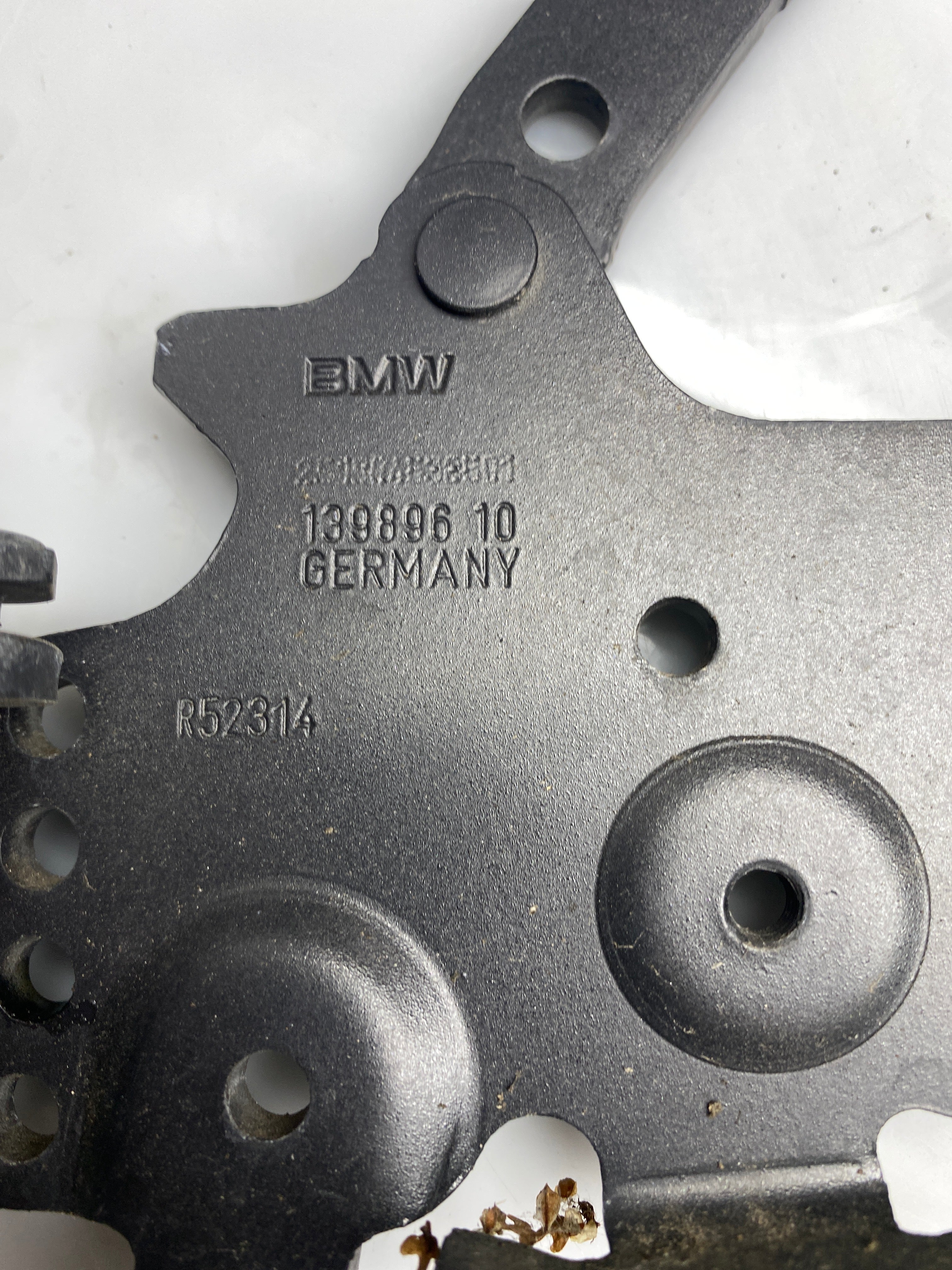 BMW 3 Series F30 Bonnet Hinges (Pair) – 2012–2019 (139896 10)