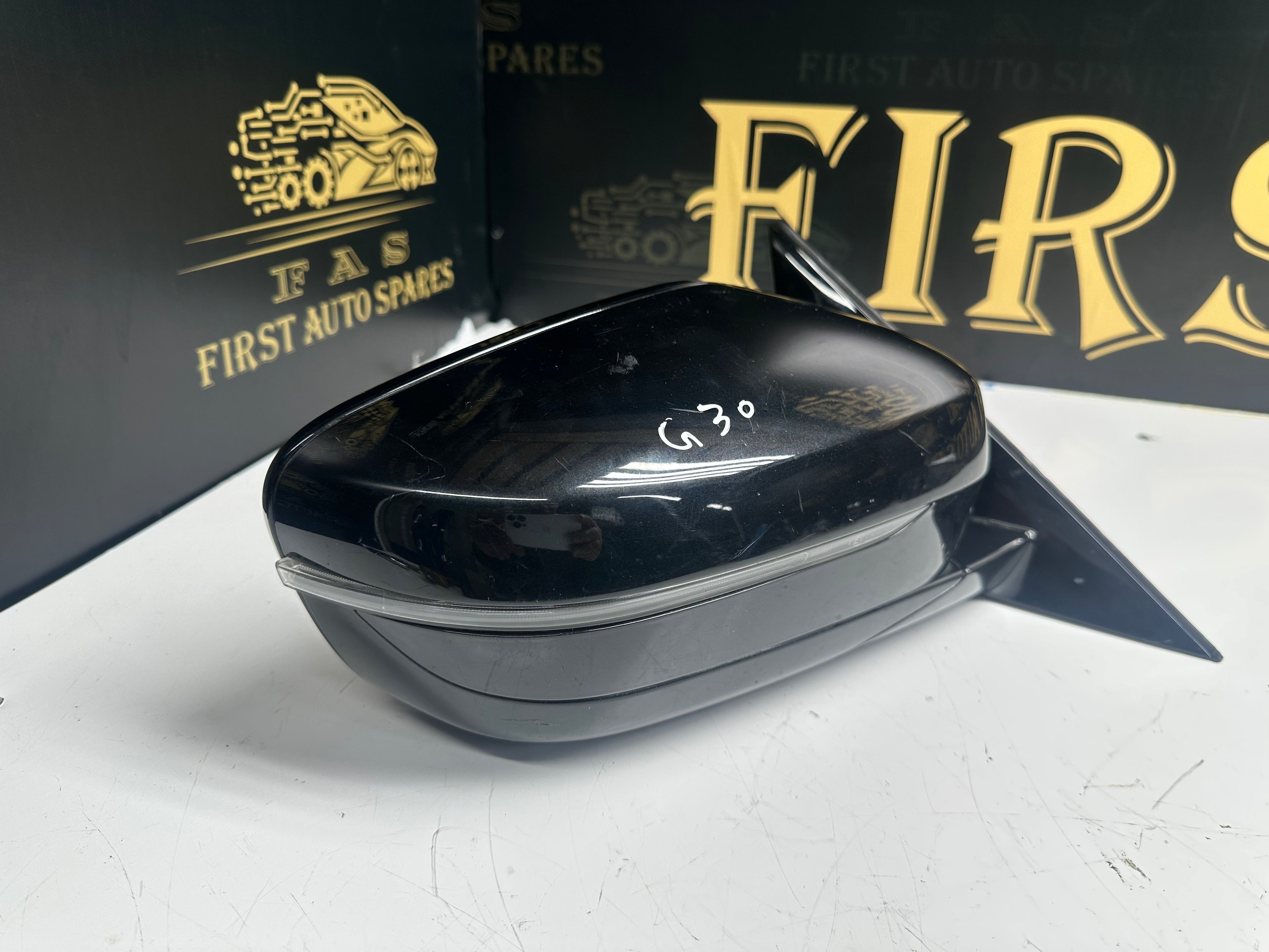 BMW 5 Series G30 Right Wing Mirror 6 Pins Plug (F0184102U668B)