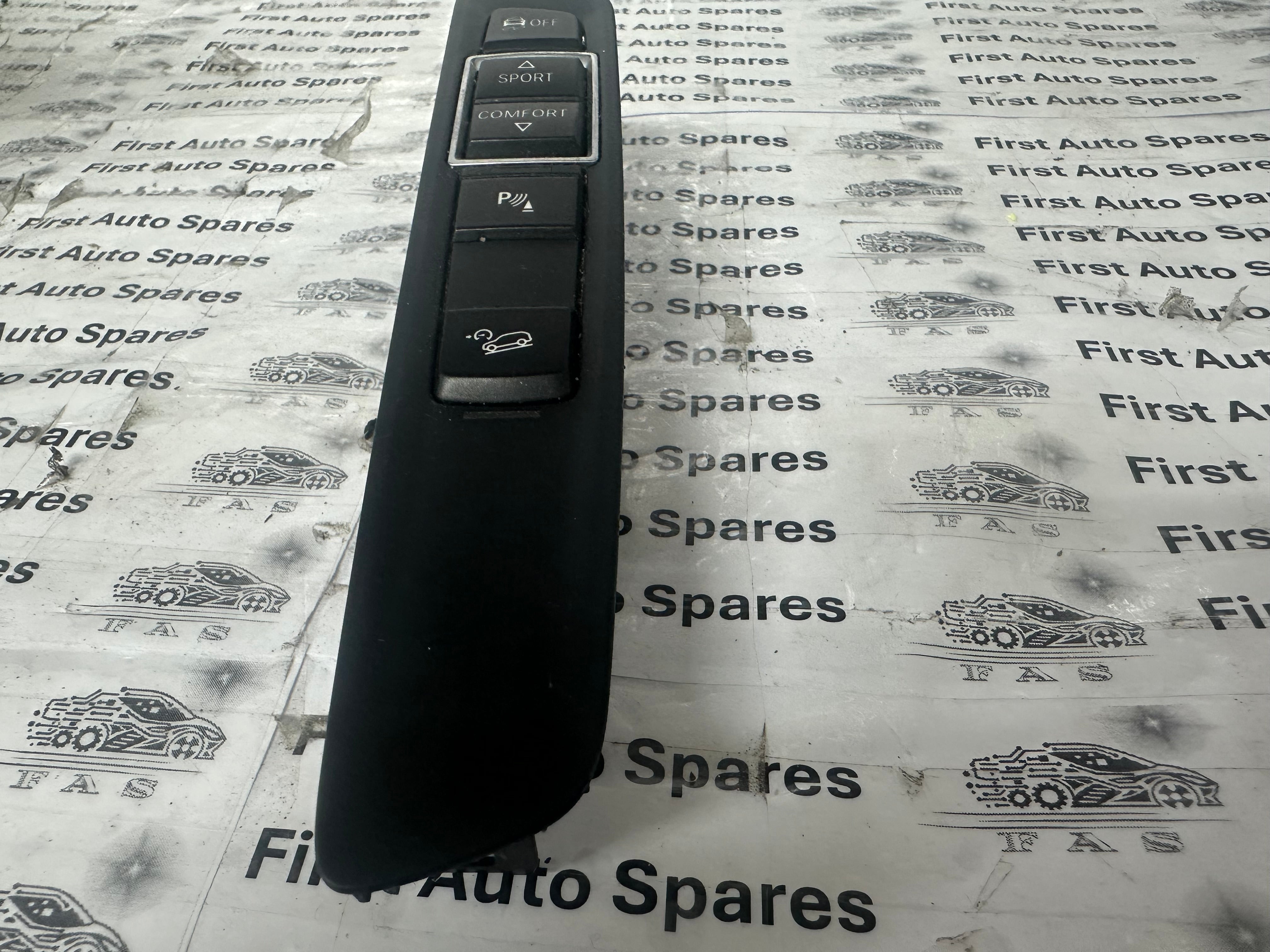 BMW X5 X6 F15 F16 Parking Brake Mode Switch (9262725-04)