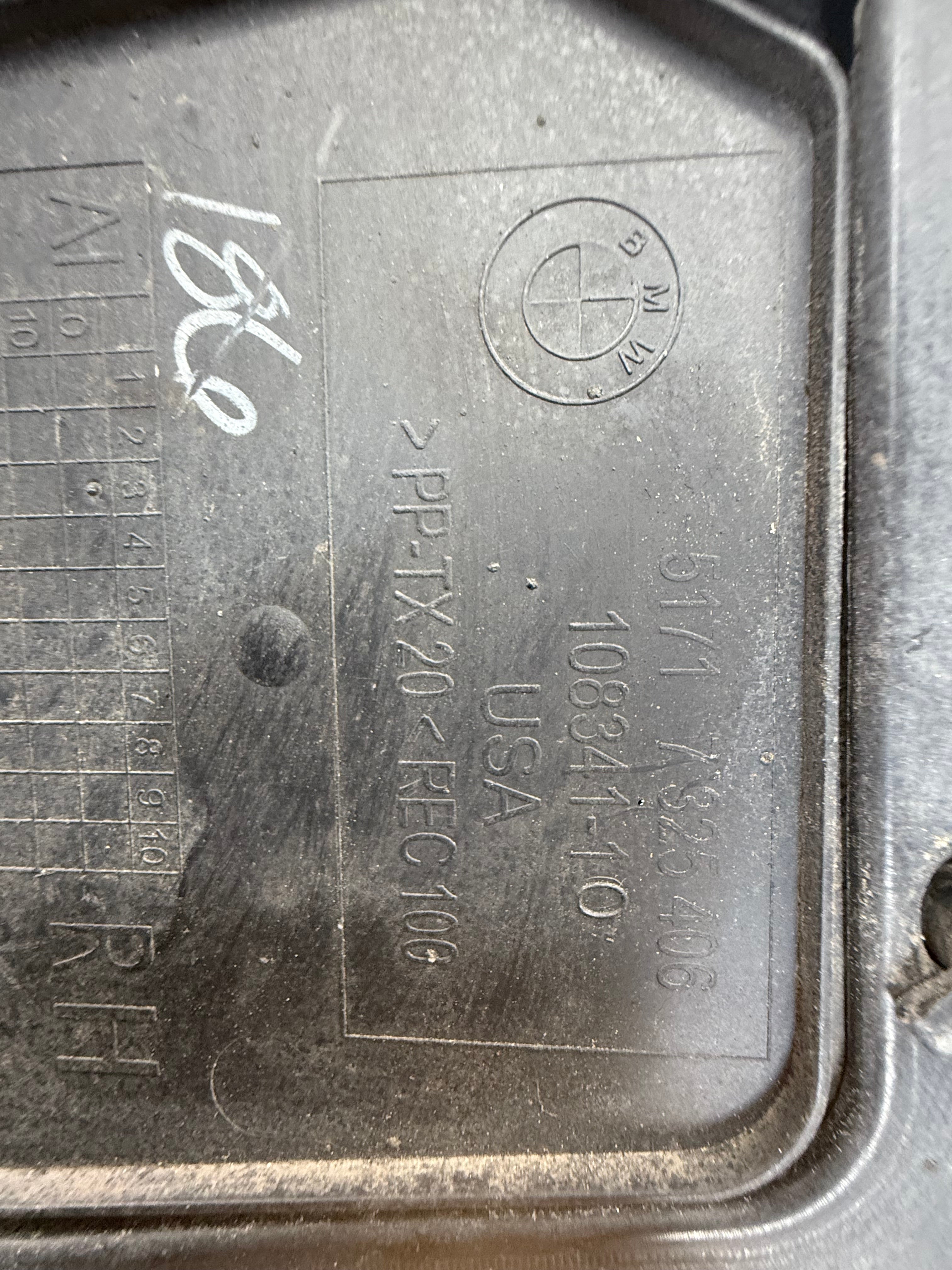 BMW X5 2017 Right Driver’s Side Front (O/S/F) Wheel Arch Cover Liner (7290854)