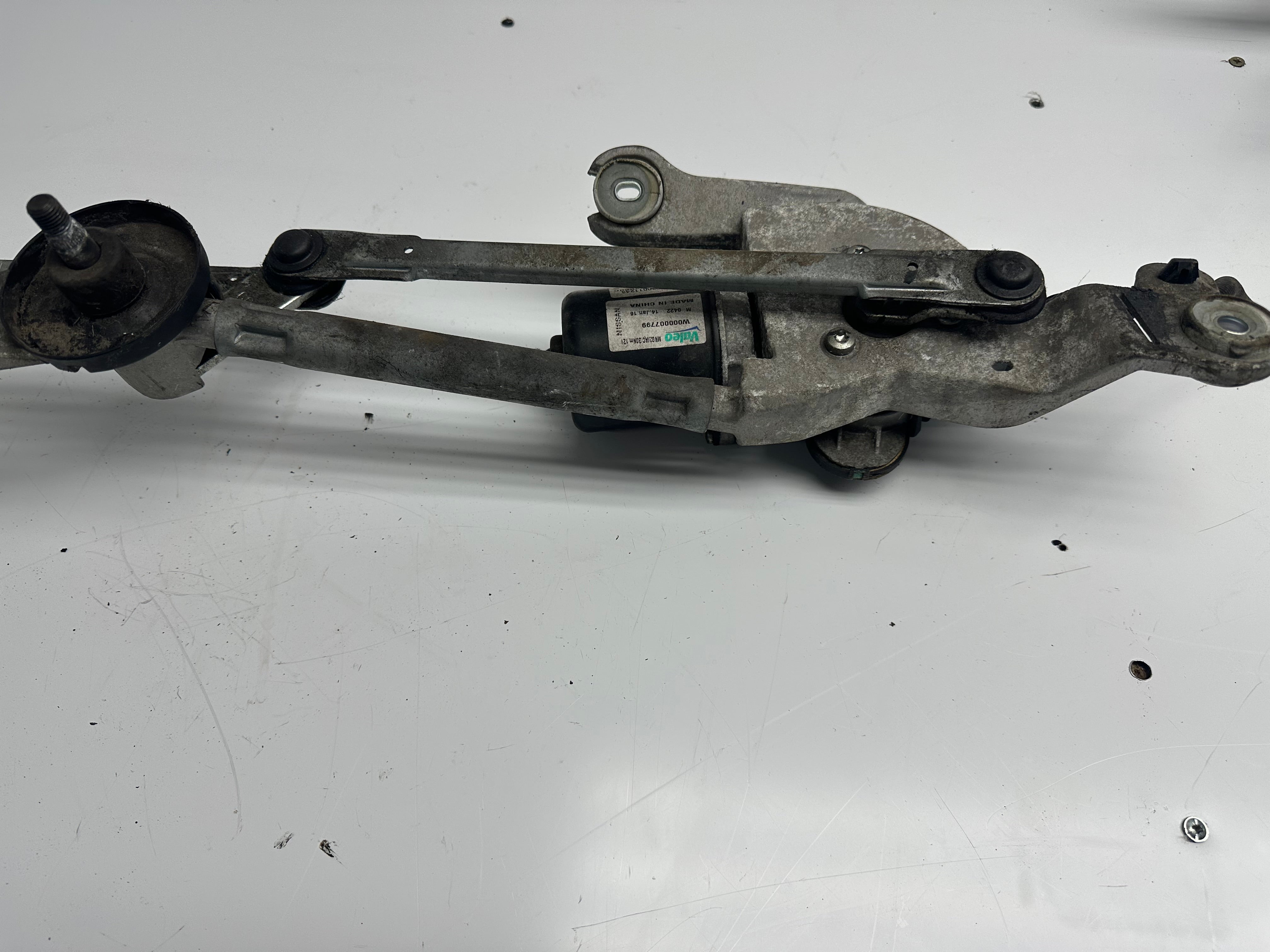 Nissan Juke Front Wiper Motor & Linkage (28800 1KE0C, W0000011243)