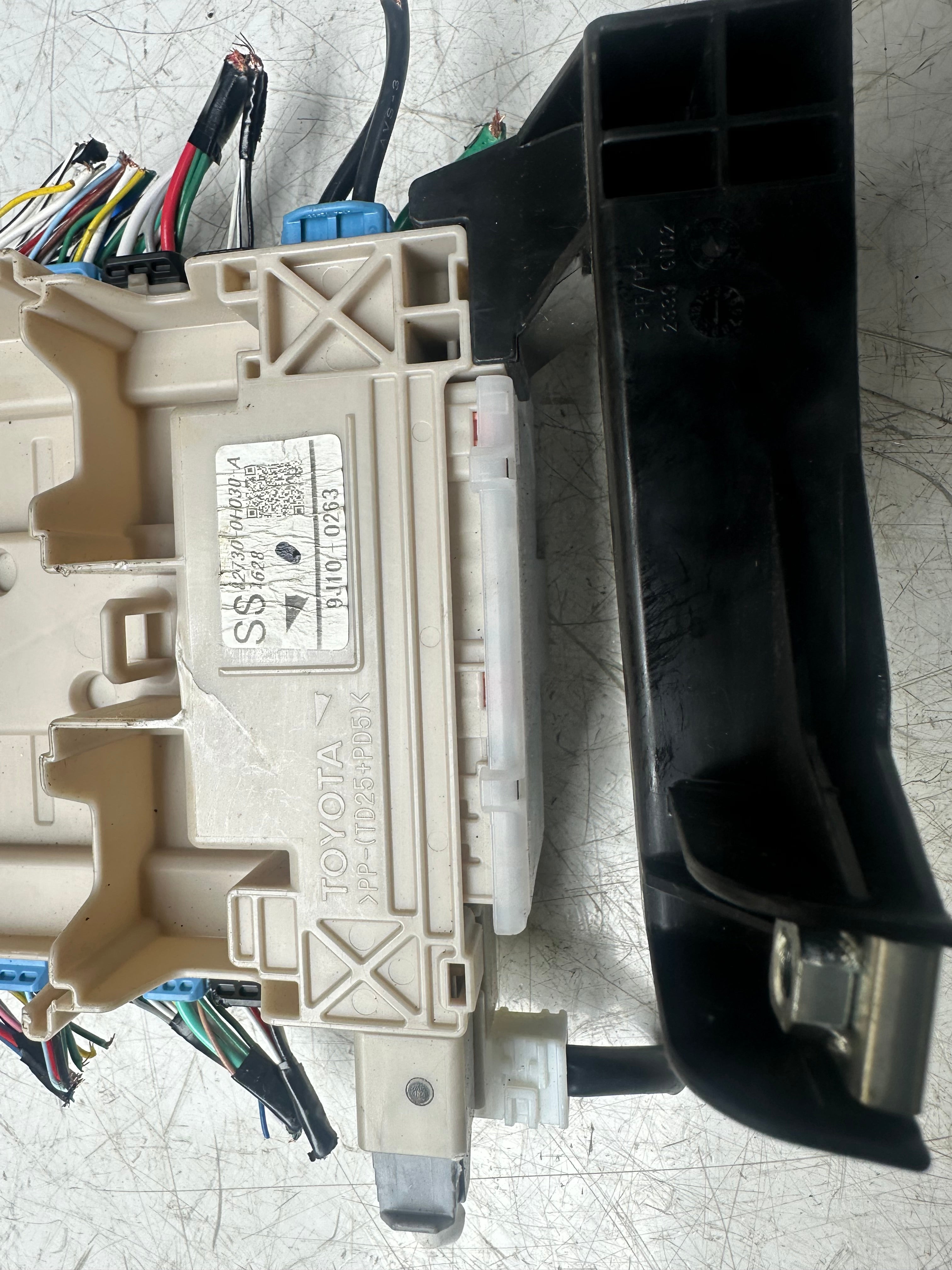 Toyota Aygo XB40 2014–2018 Body Control Module (82730-0H030-A)