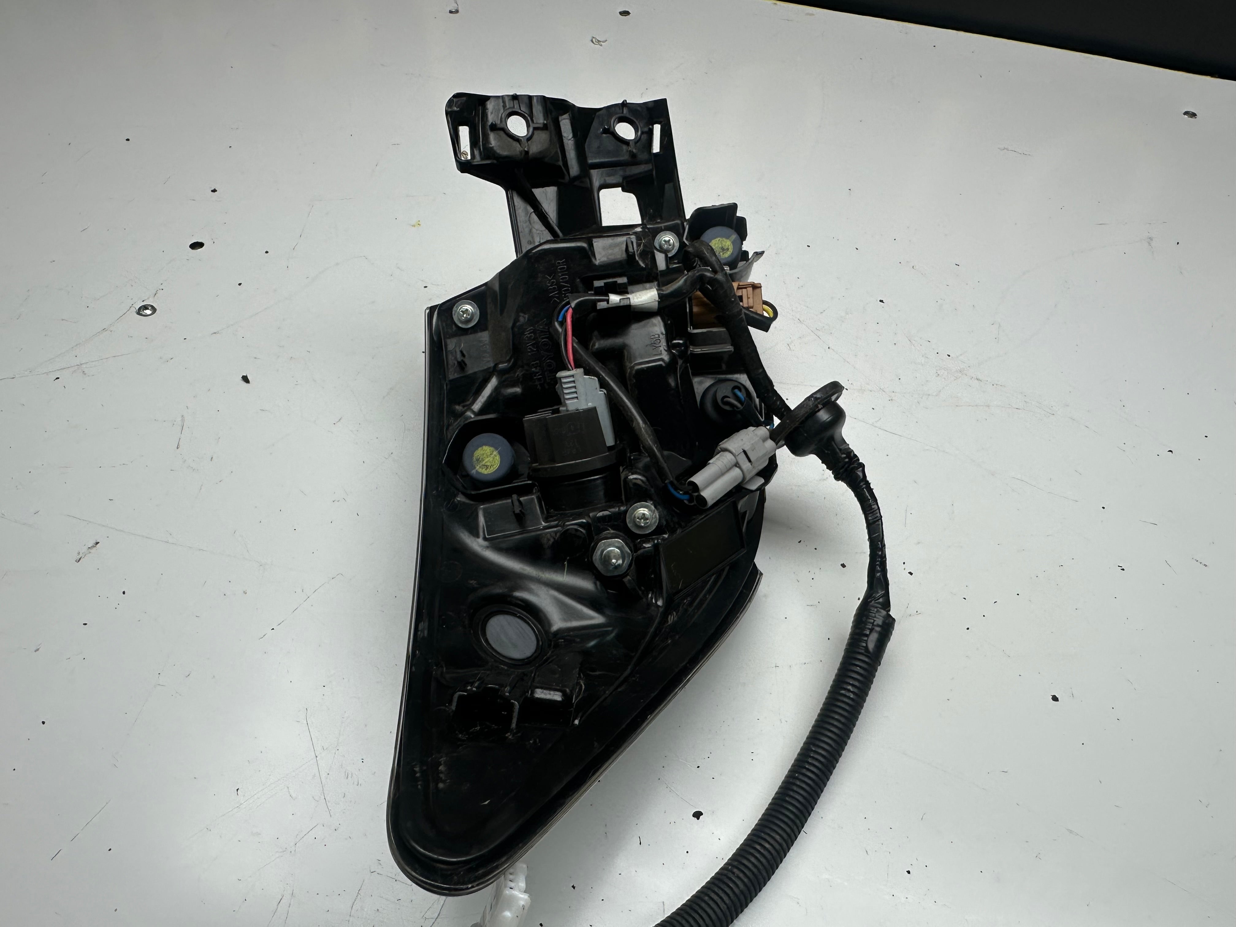 Toyota Corolla 2018-2021 Hatchback Outer Right Rear Tail Light V350/010R