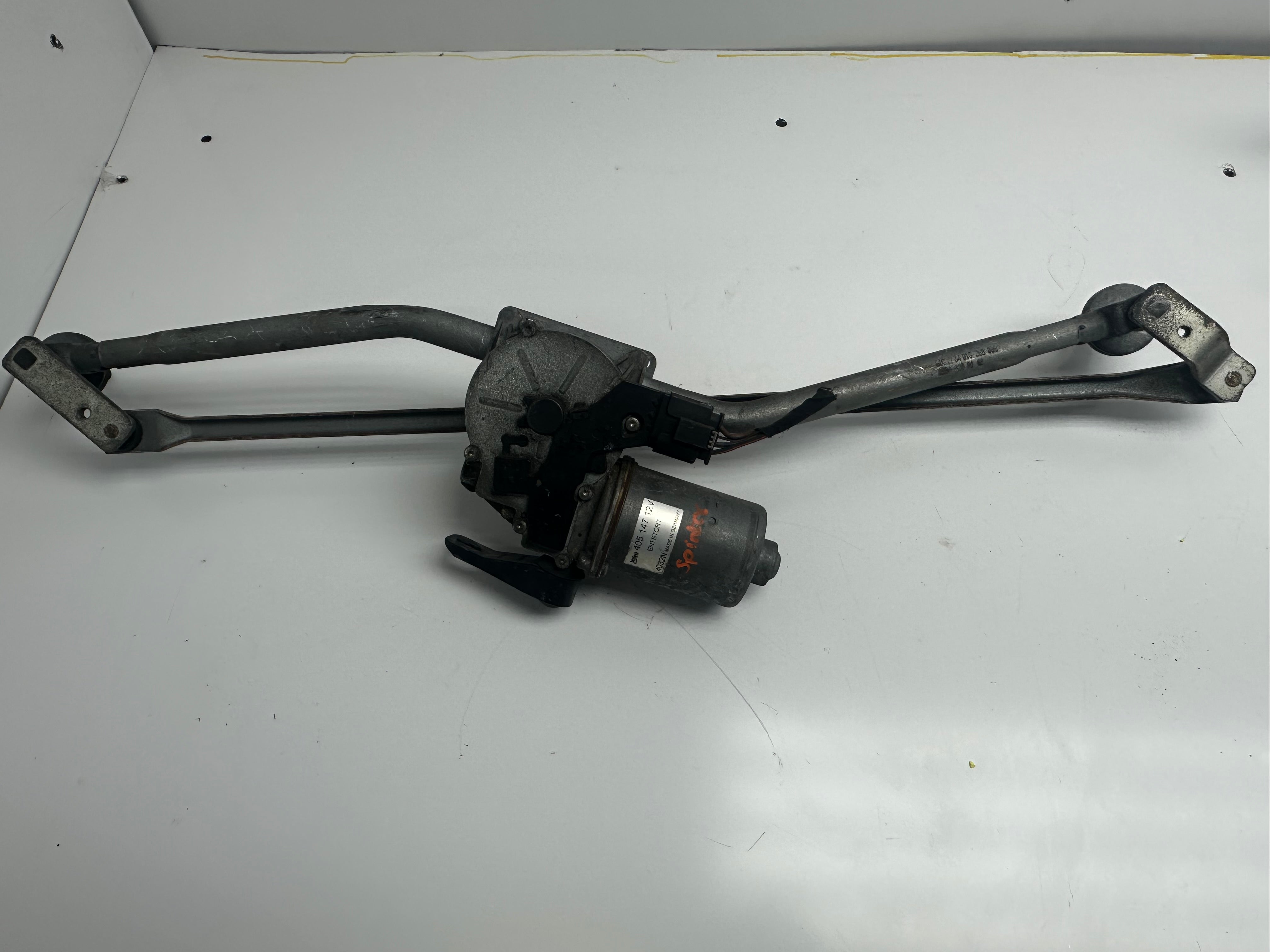 Mercedes Sprinter Wiper Motor and Linkage 405.147 12V
