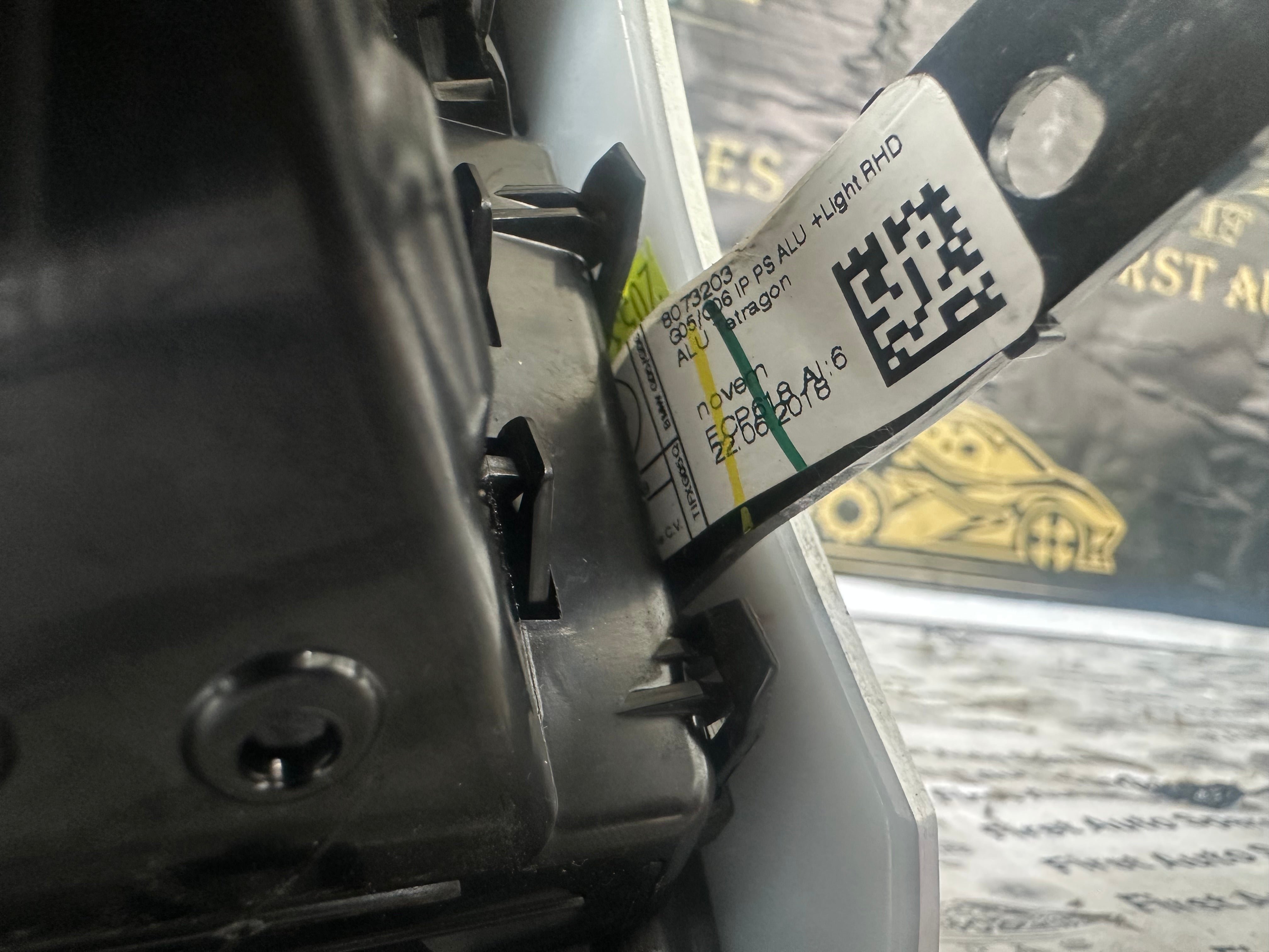 BMW X5 G05 Dashboard Centre Trim & Air Vents (8073203) (9458527)