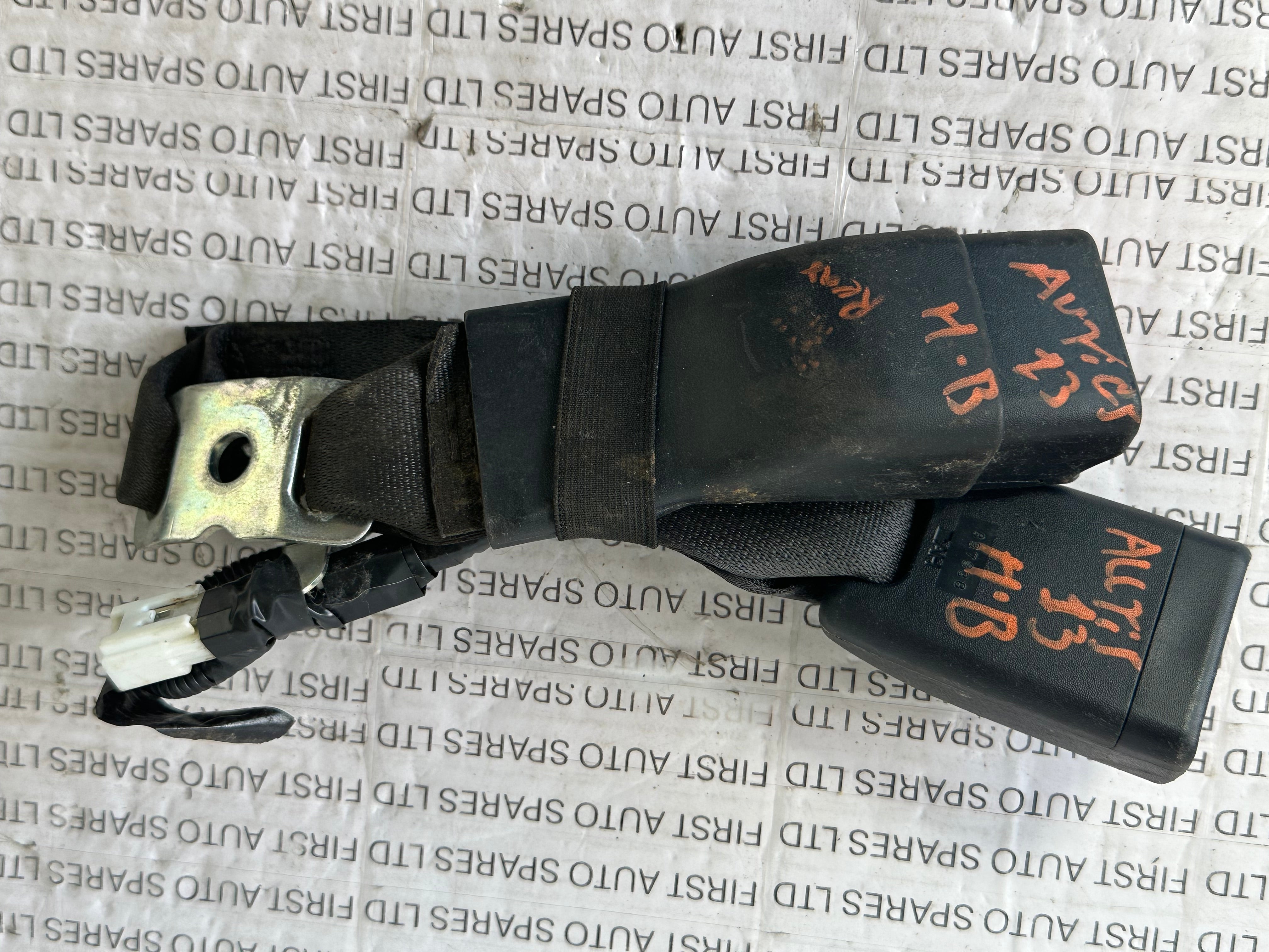 Toyota Auris 2013 Hybrid Rear Seat Belt Buckle