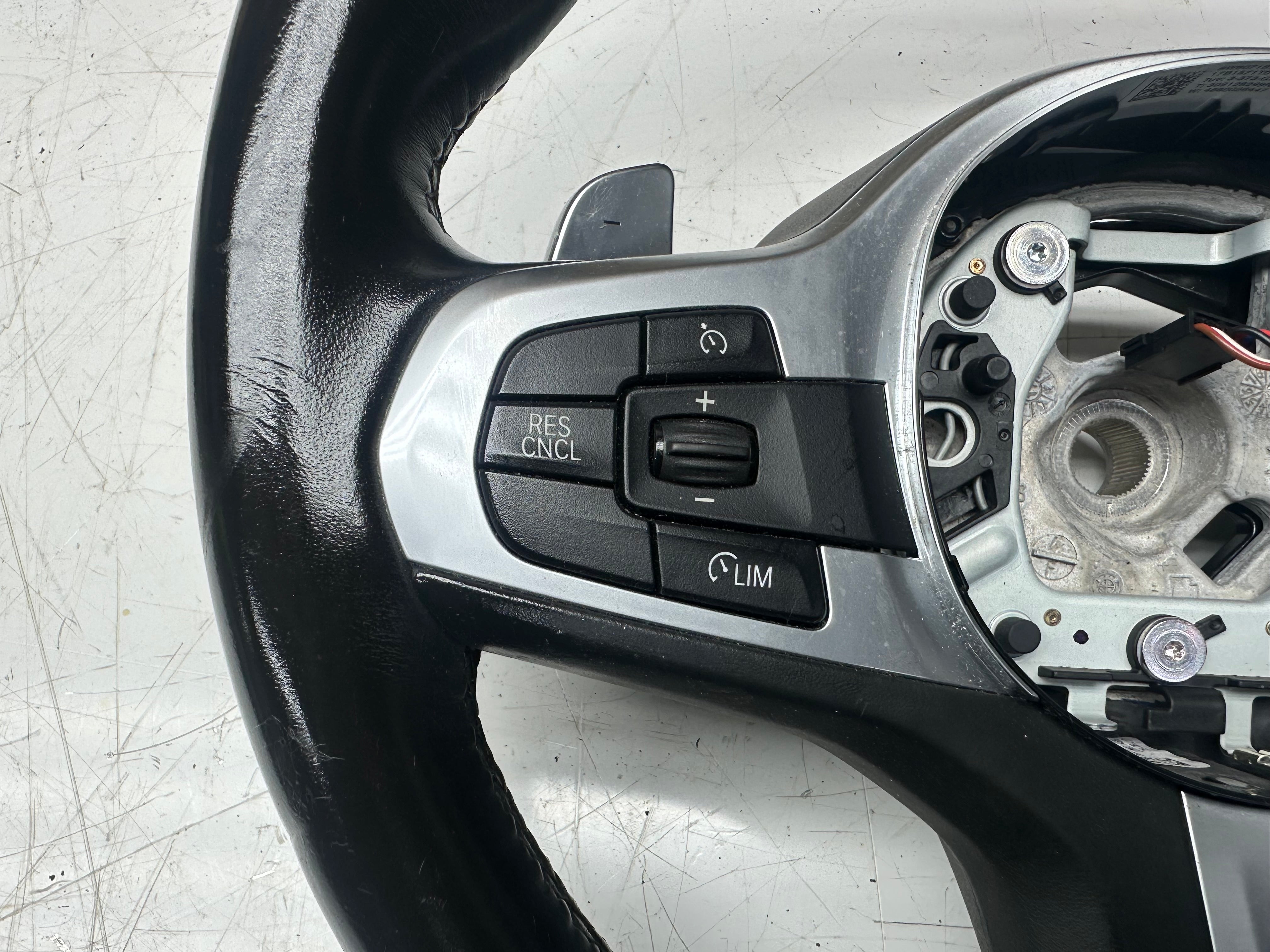 BMW G30 G31 G05 G06 G15 X6 X5 G07 2019 Steering Wheel With Gear Shift Pads (3-373-G05-1M)