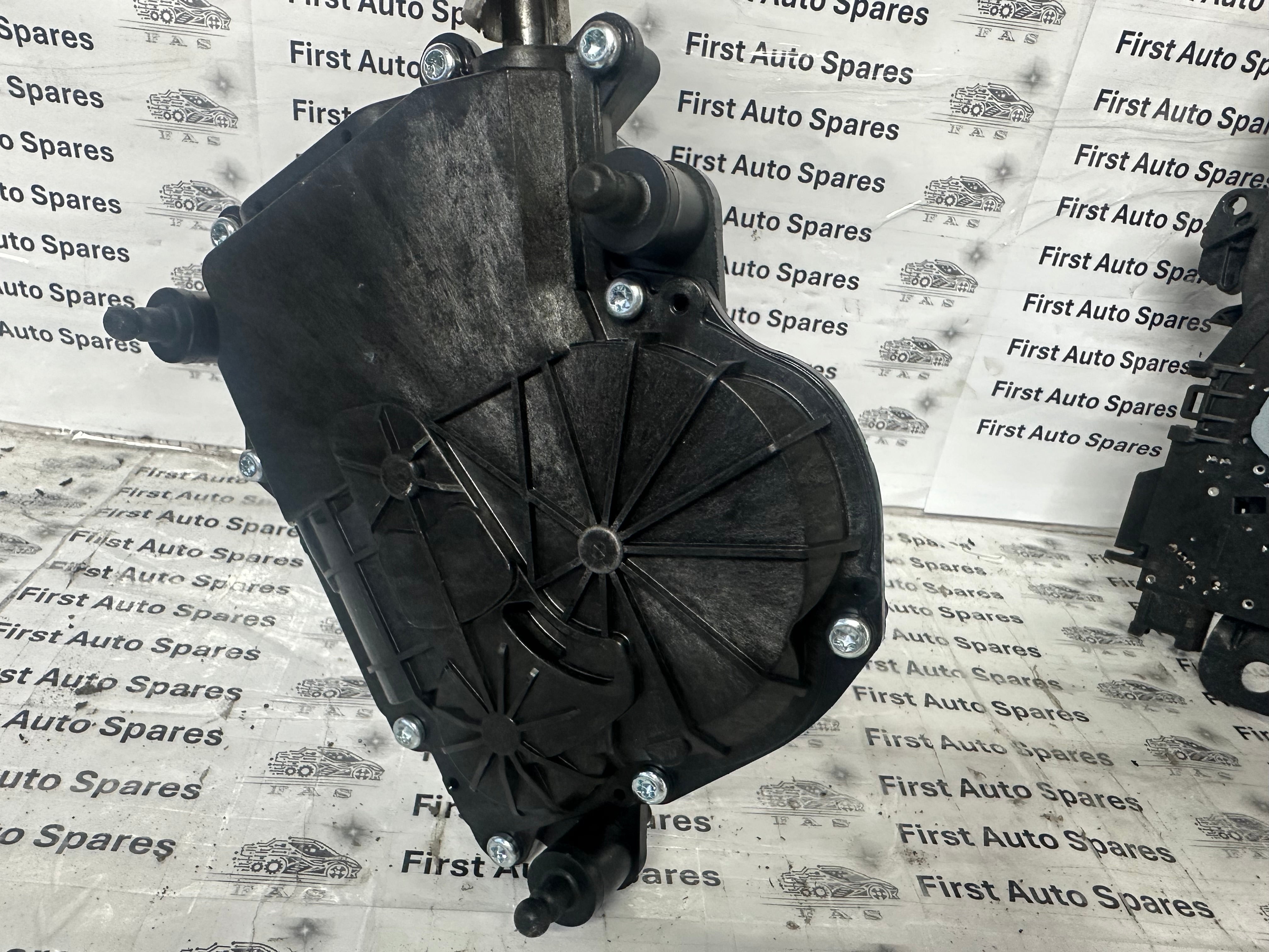 BMW i4 G26 eDrive 40M Sport 2023 Tailgate Boot Lock (C87536-102) (163672-10)