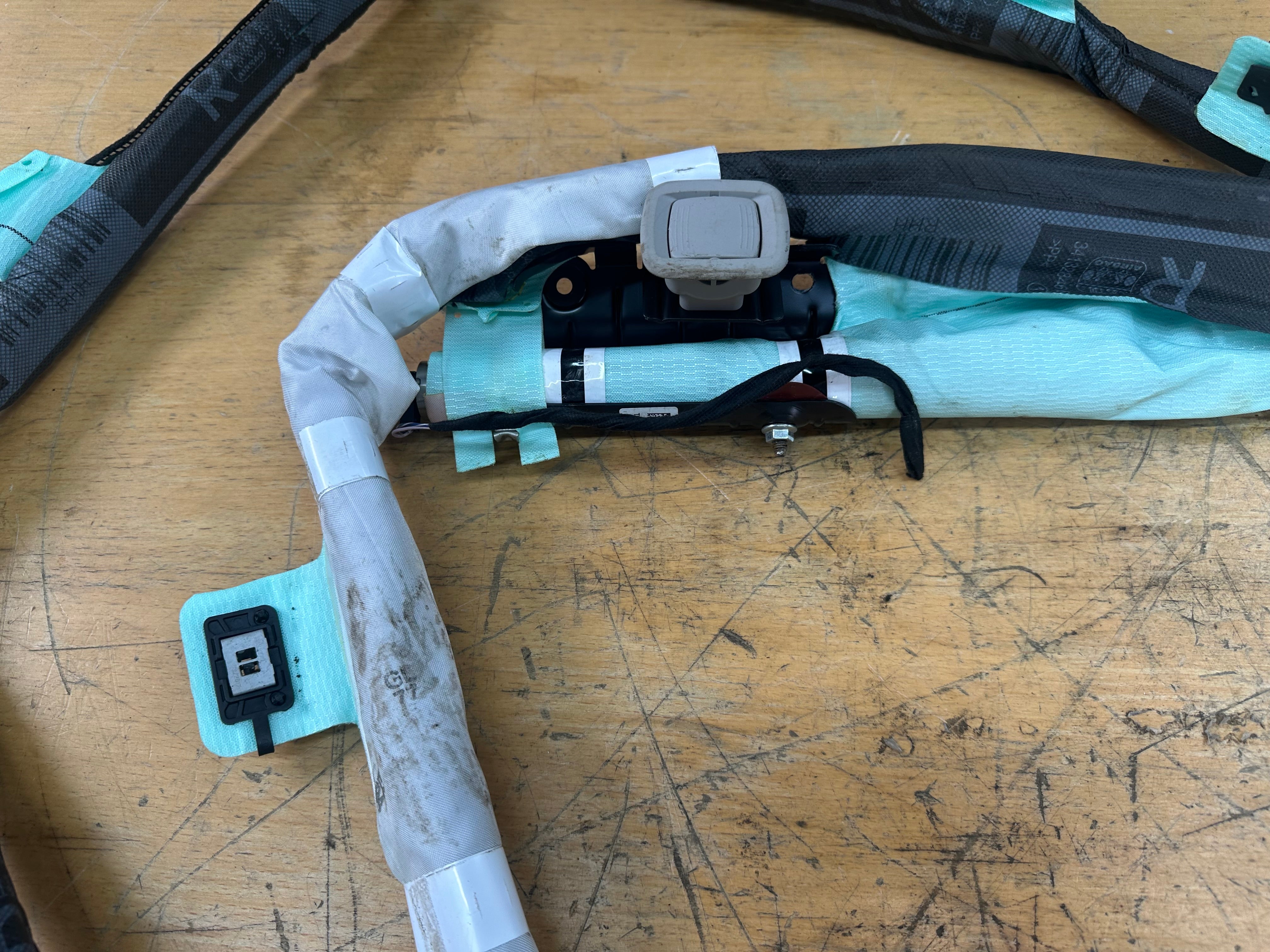 BMW i3 I01 2017 Electric Right Driver Side Roof Curtain Airbag (85740650601) (34132840G)