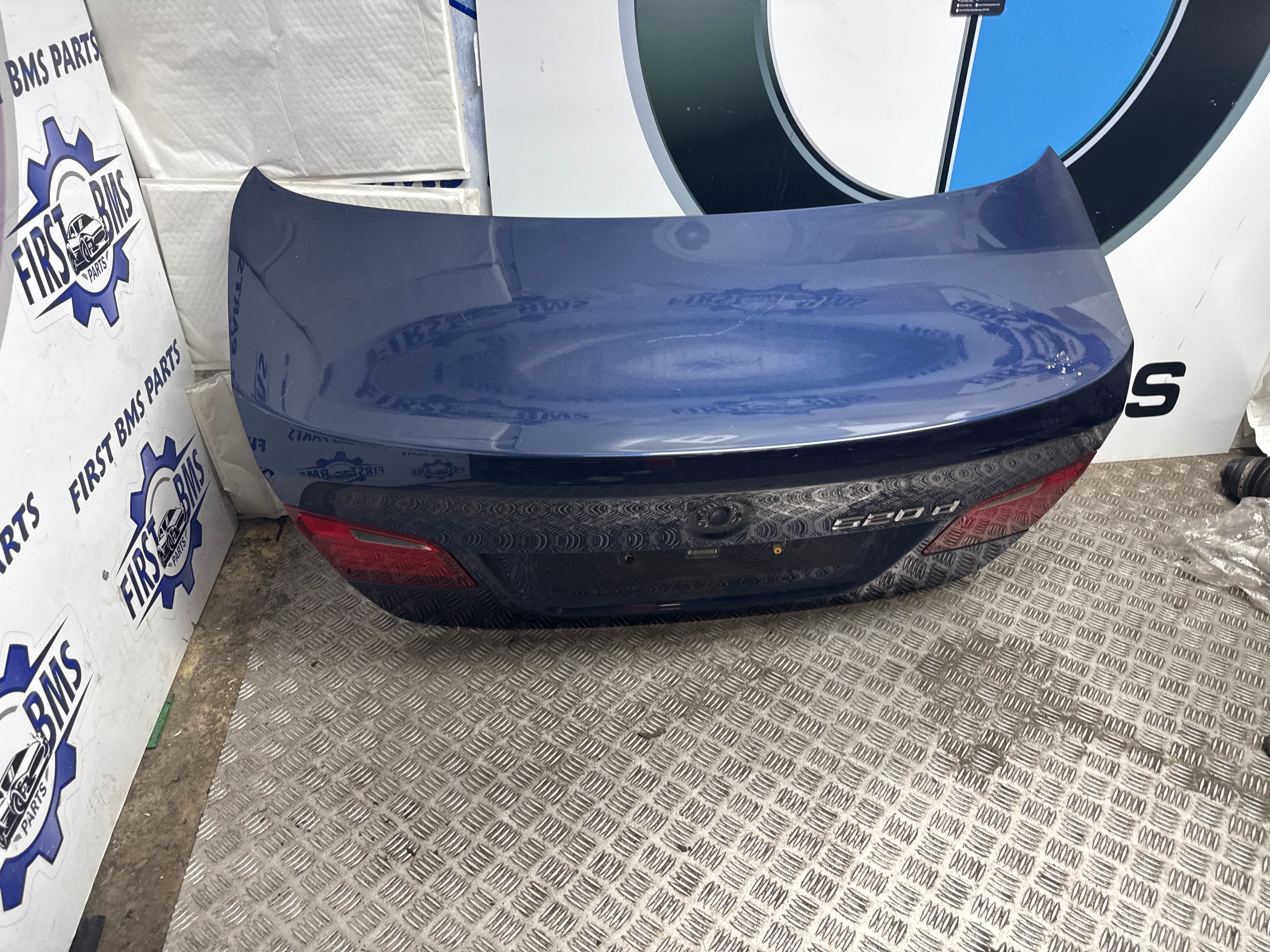 BMW 5 Series F10 / F11 Bootlid / Tailgate with Lights – 2010–2017