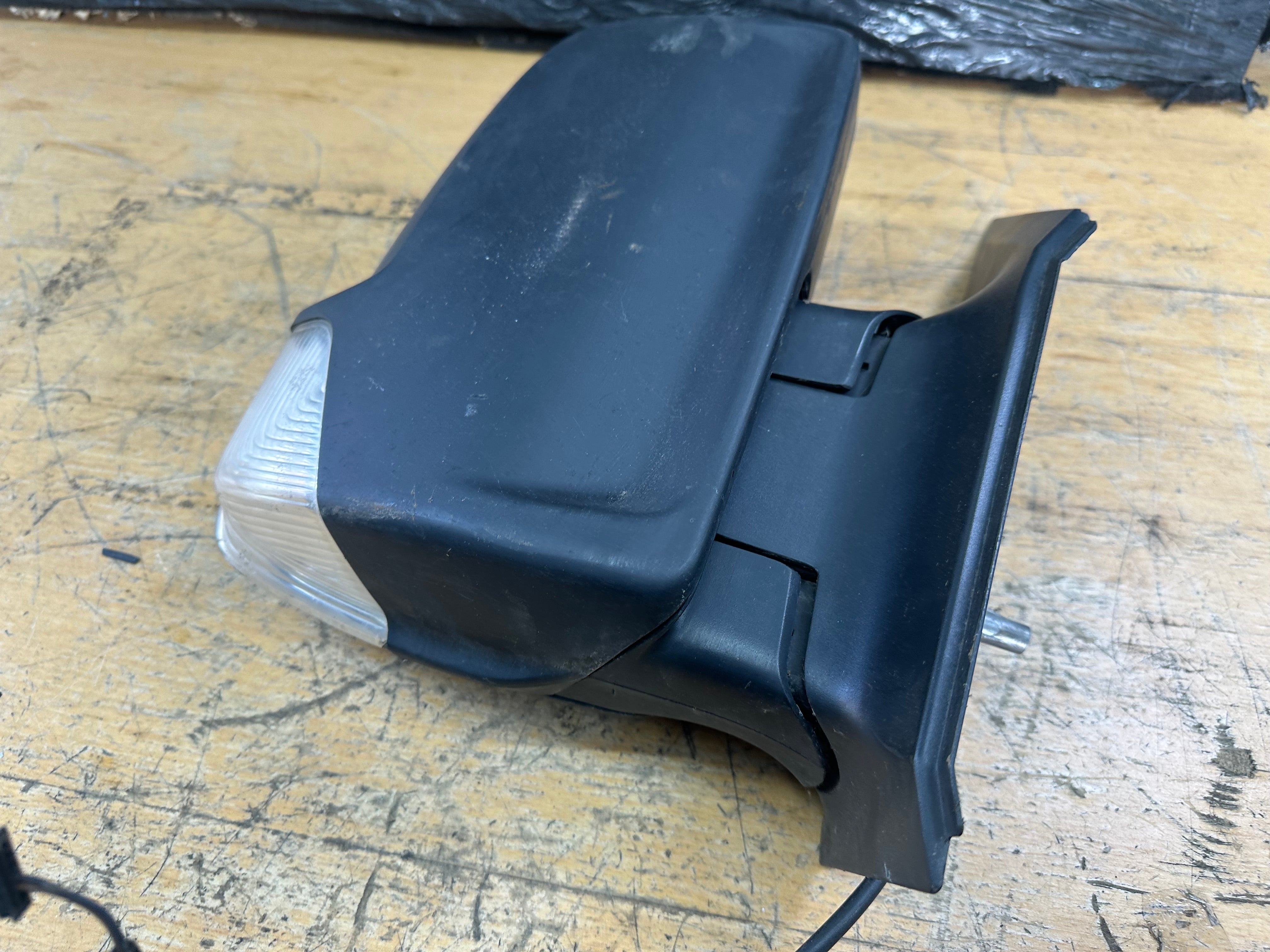 Mercedes Sprinter 2015 W906 Driver’s Right Wing Mirror (A9068102093)
