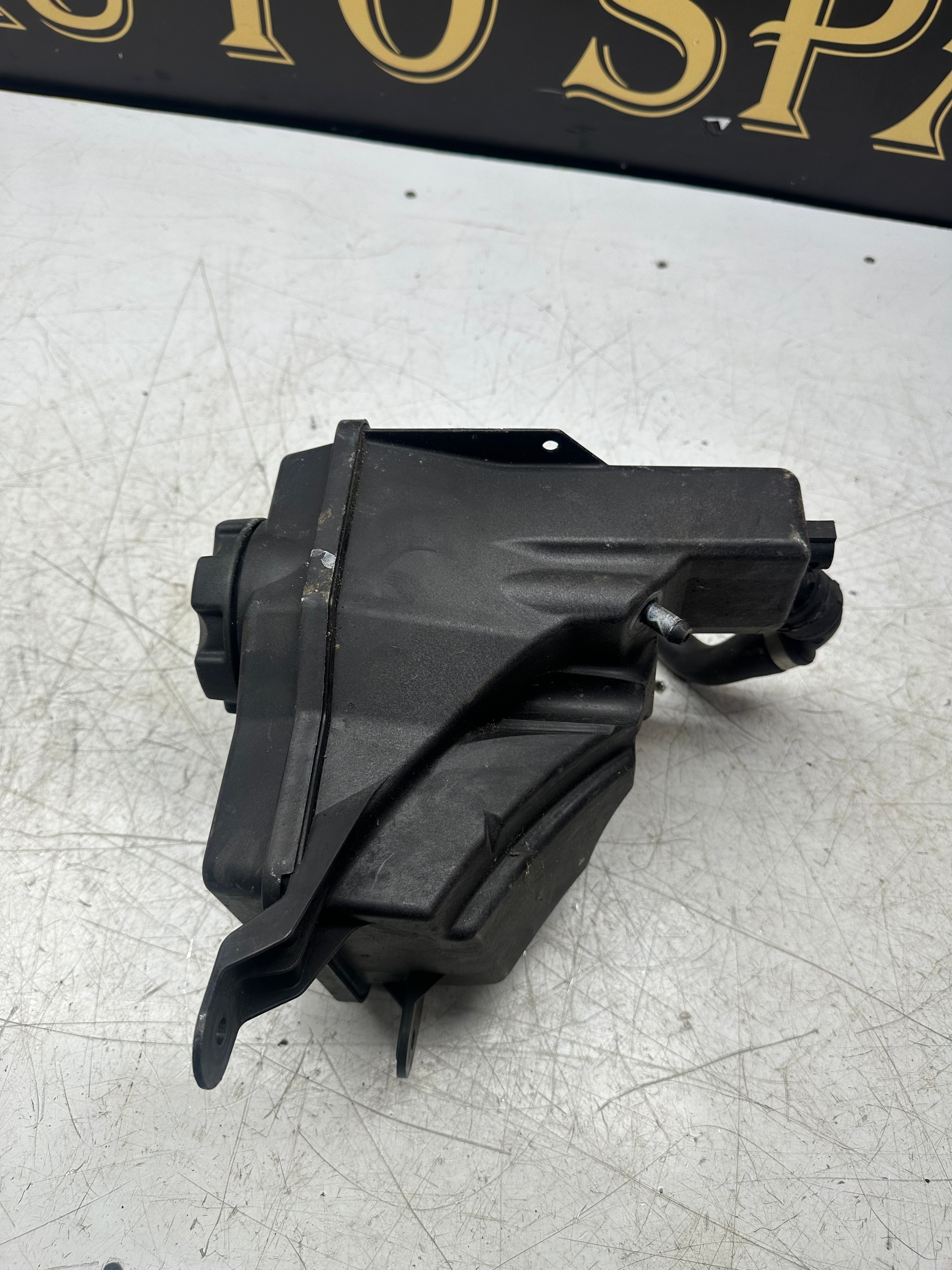 BMW 3 Series F30 Diesel Engine Coolant Expansion Tank (2011–2019)(781059202)
