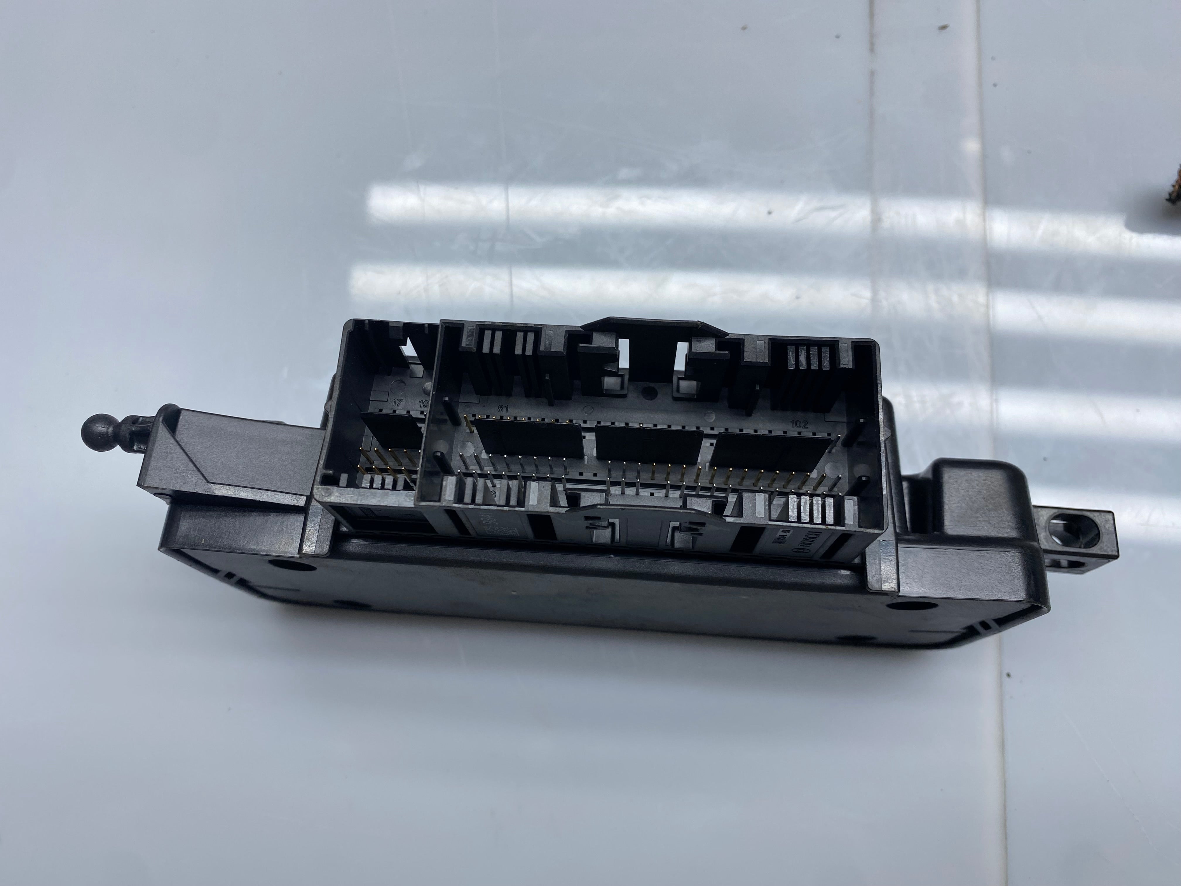 BMW 1 Series F20 118d M Sport Airbag Control Module (65.77-9348726-01)