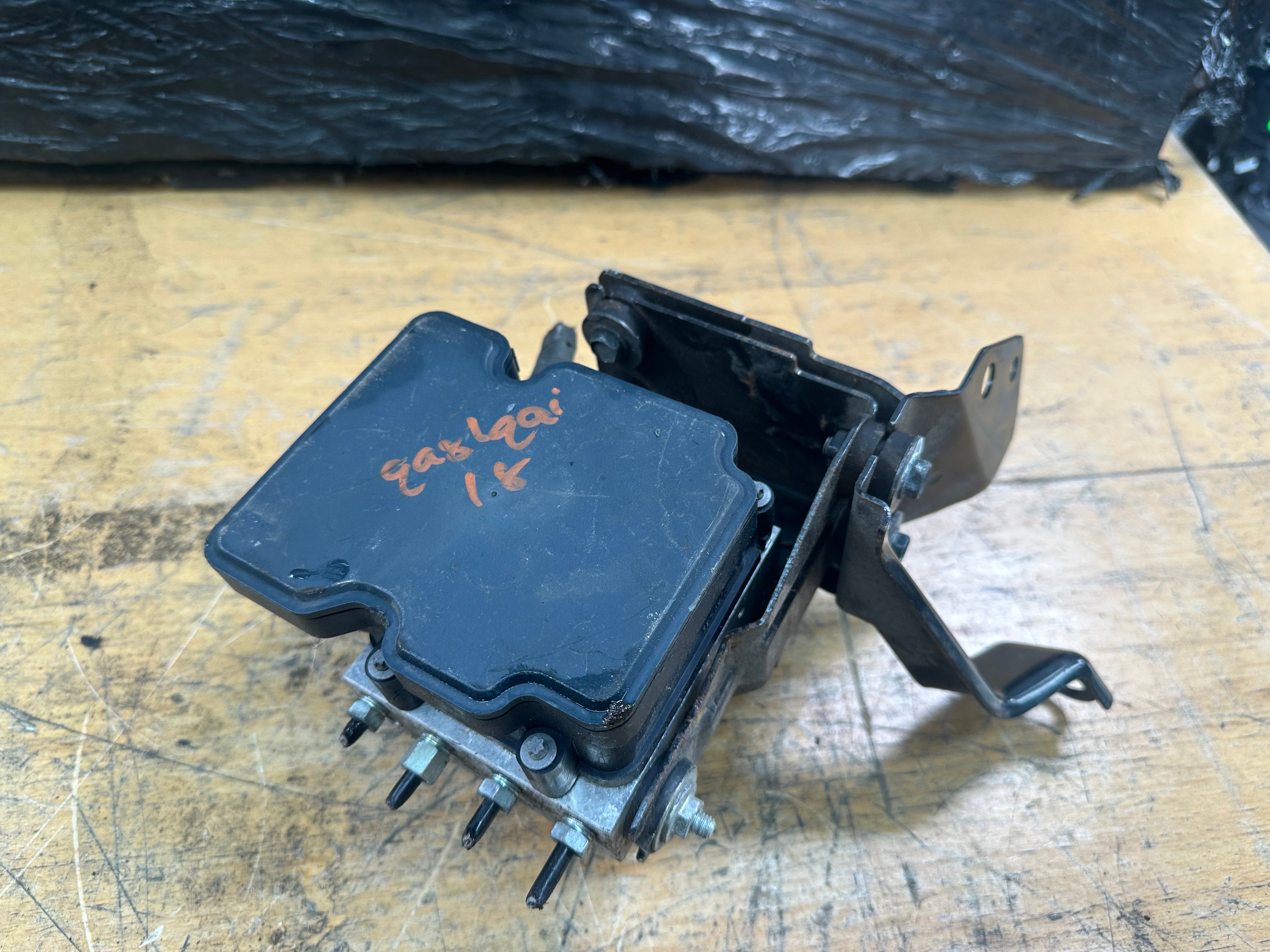 Nissan Qashqai 2018 J11 ABS Pump (47660HV59E)