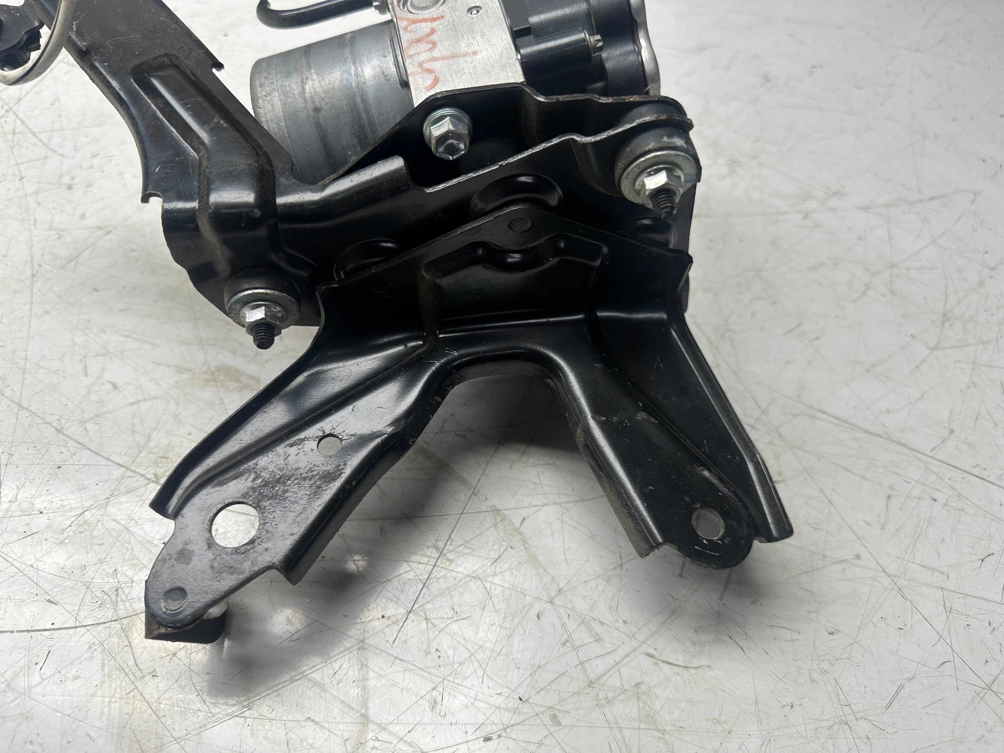 Toyota Yaris 2020-Onwards ABS Pump Z4 (44540-K0150)