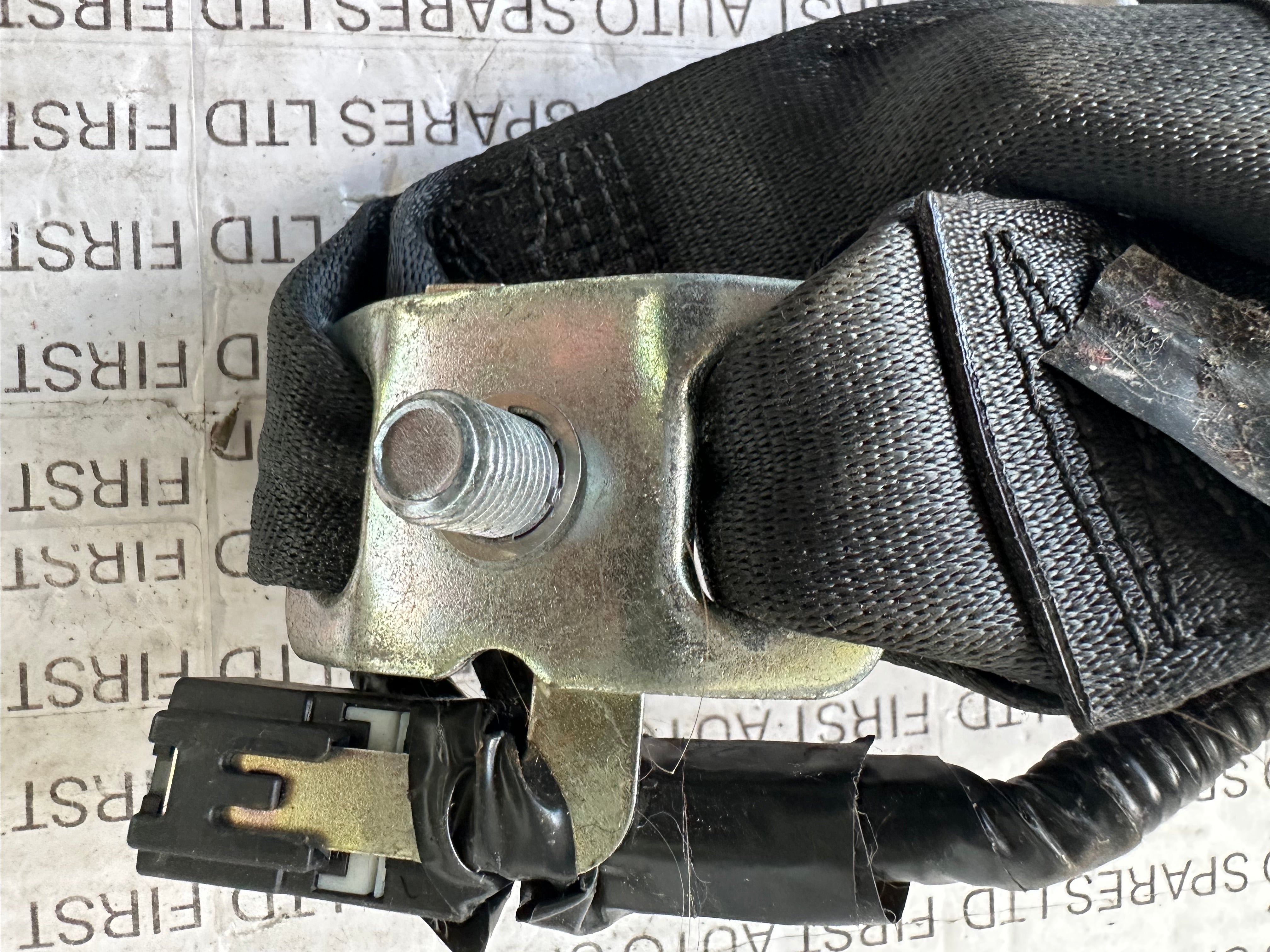 Toyota Auris 2014 Centre Seat Belt Buckle
