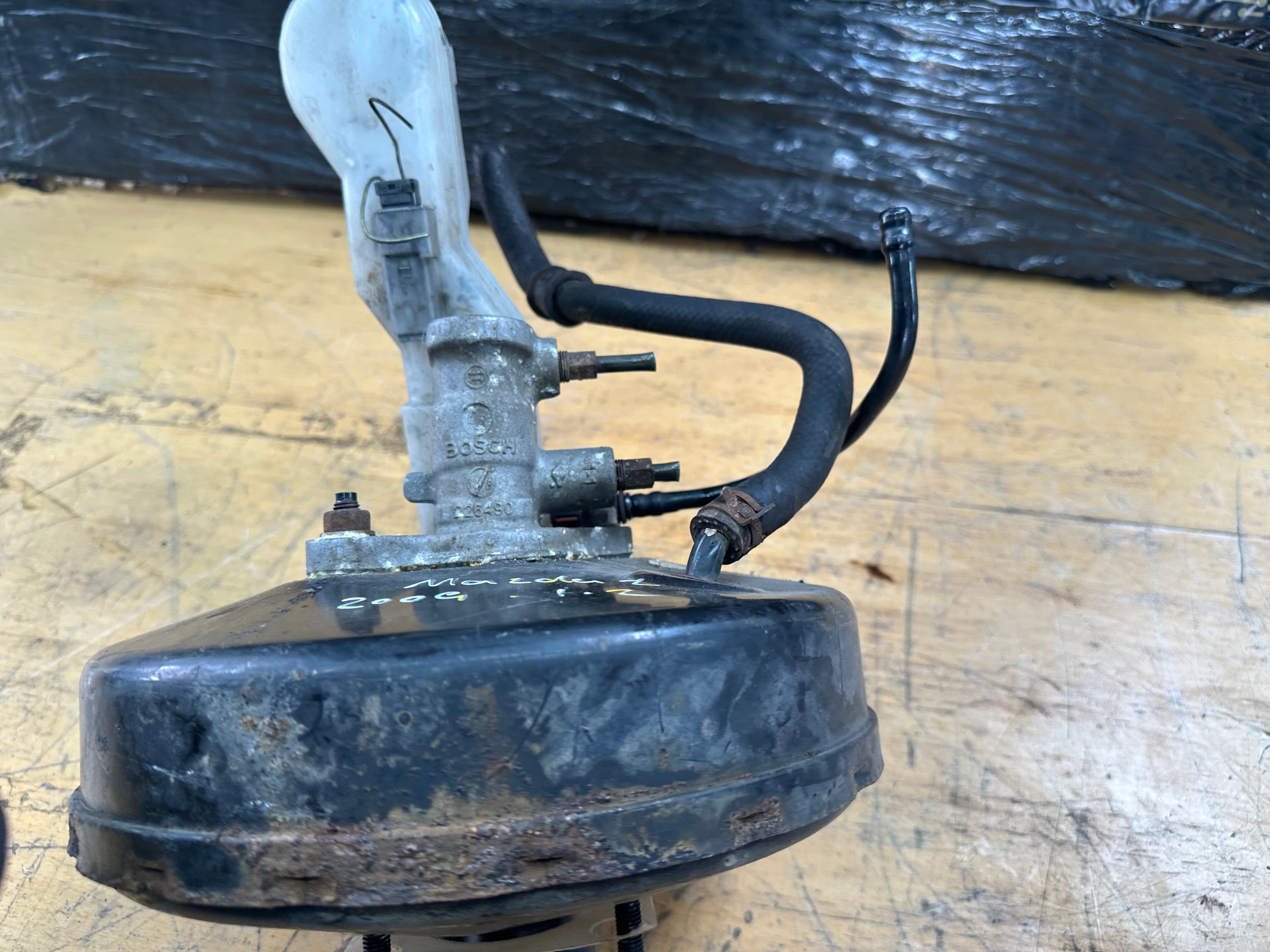 Mazda 2009 1.2 Petrol Brake Servo and Cylinder (D01N43800) (0204023726)
