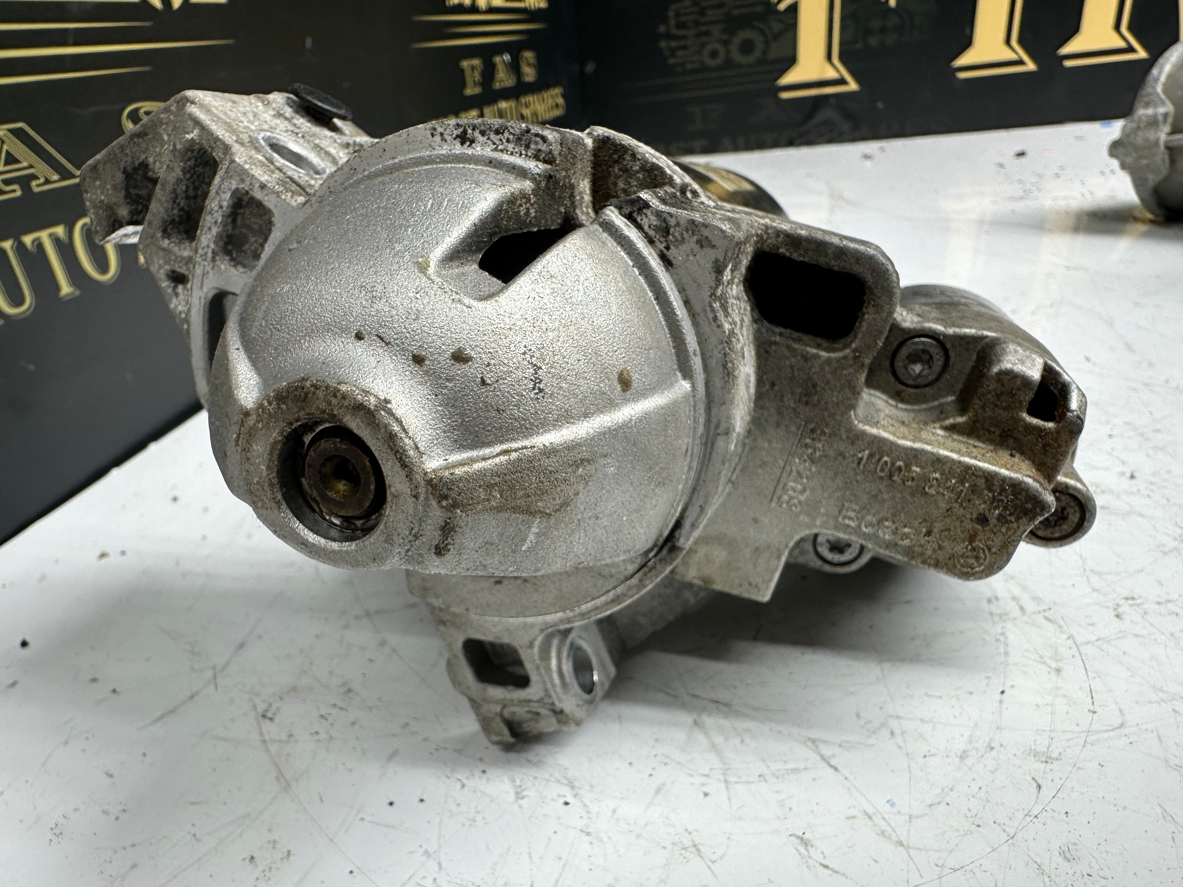 BMW X5 F15 F85 2013-18 BOSCH Starter Motor (1241 8515900 08 / 0001148020)