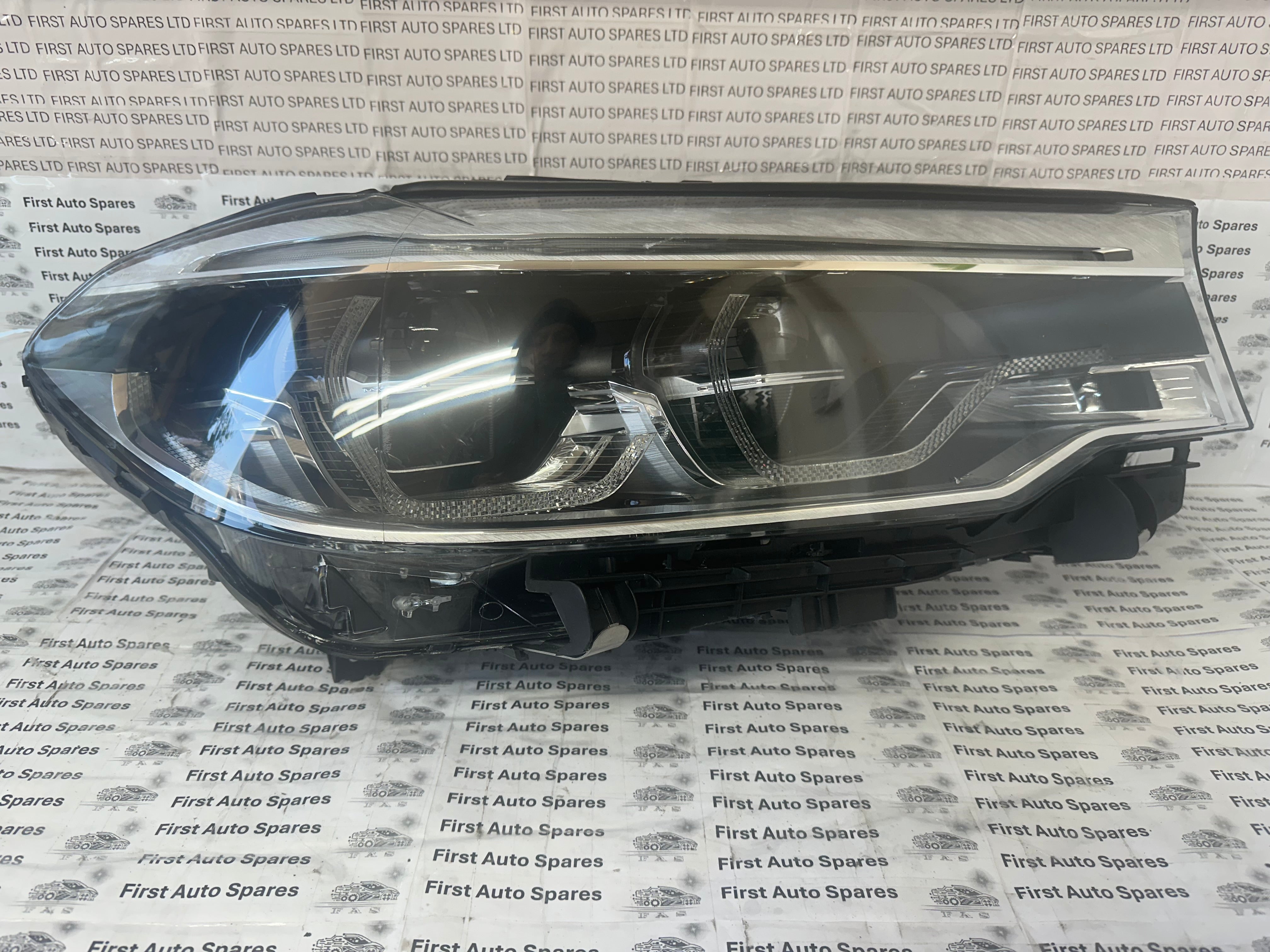 BMW 5 Series Adaptive LED Right Headlight G30 G31 F90 (7214962-02)