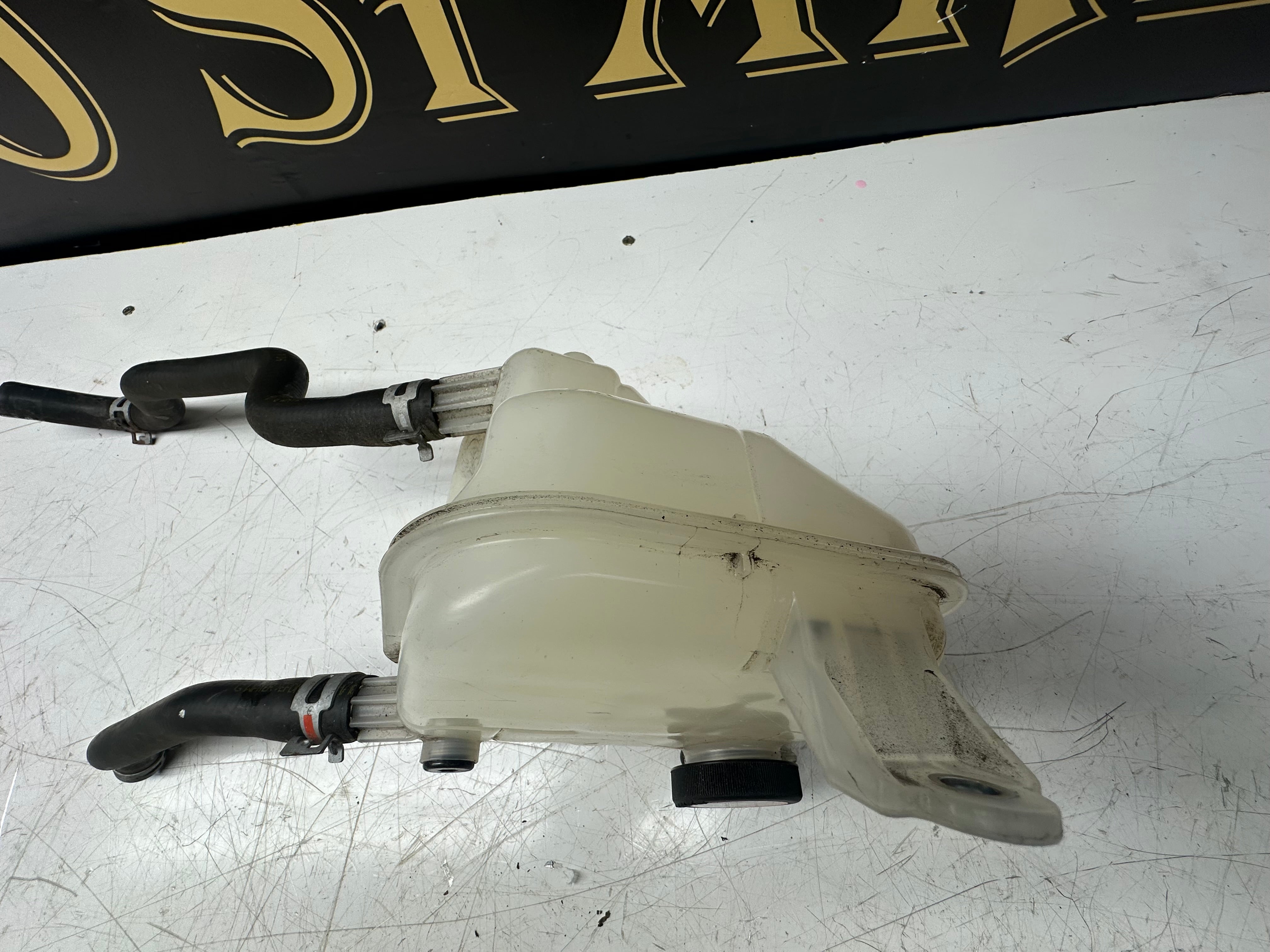 Toyota C-HR 2016-21 1.8 Hybrid Radiator Expansion Coolant Tank