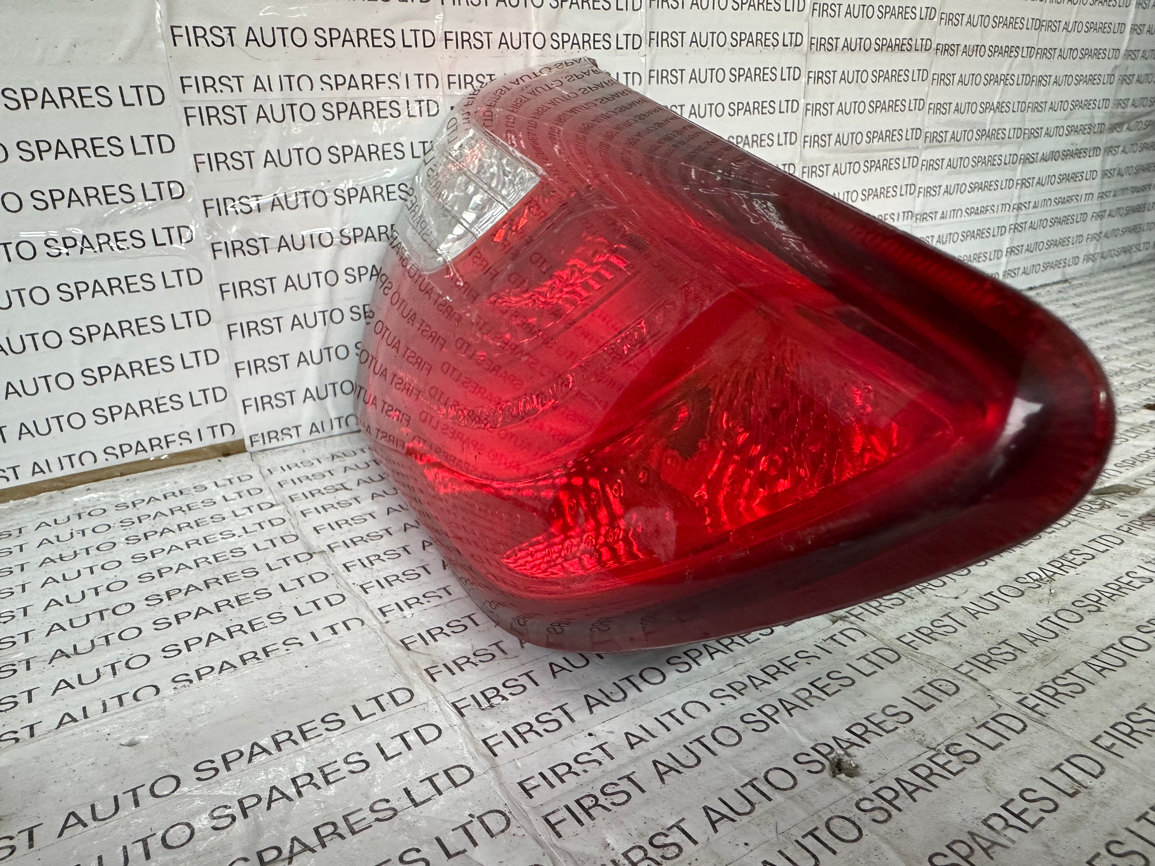 Hyundai i30 GD Left Rear Tail Light (92403-A50)