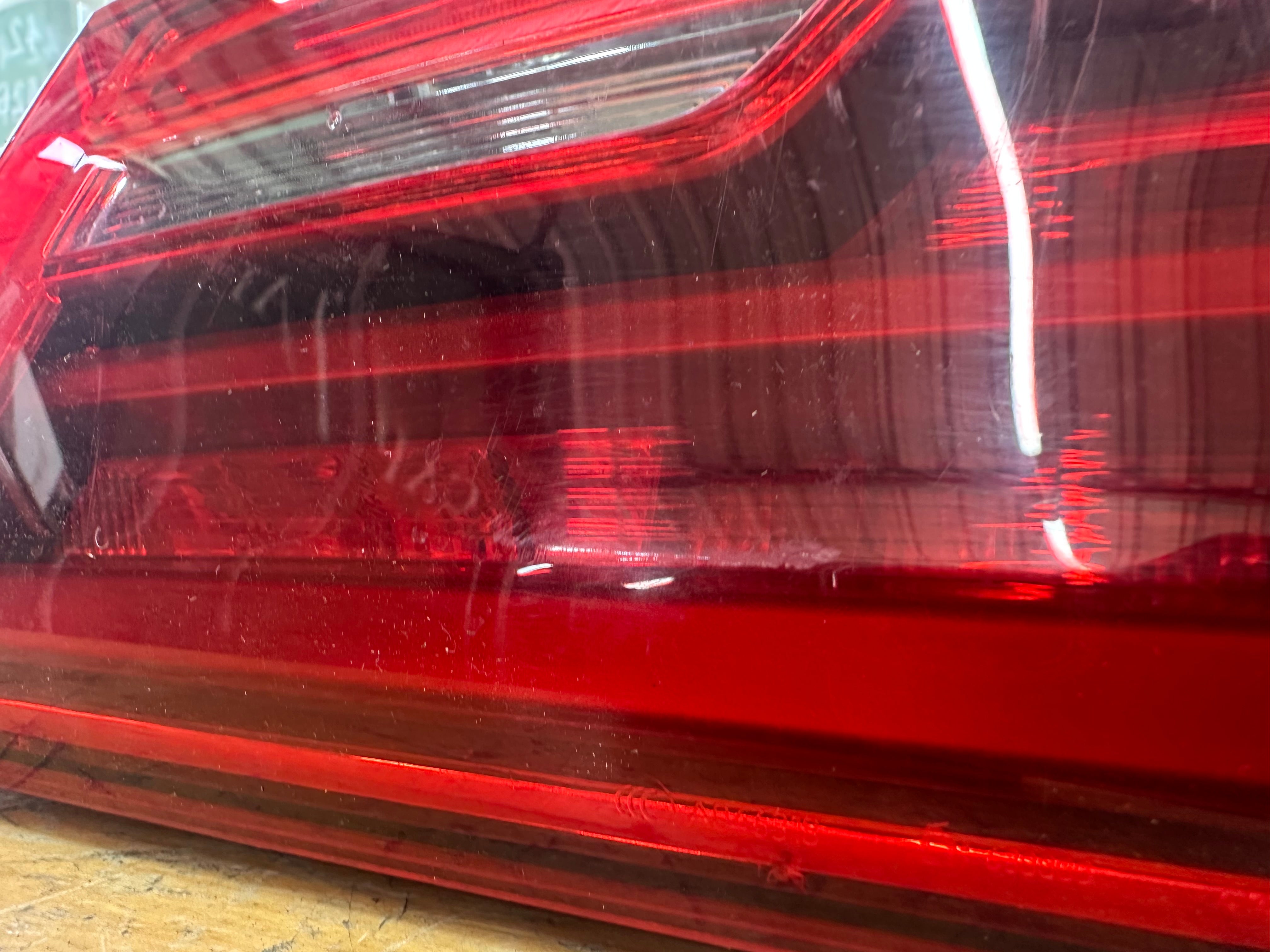BMW 5 Series G30 Driver's Right O/S Rear Inner Bootlid Light (630252)