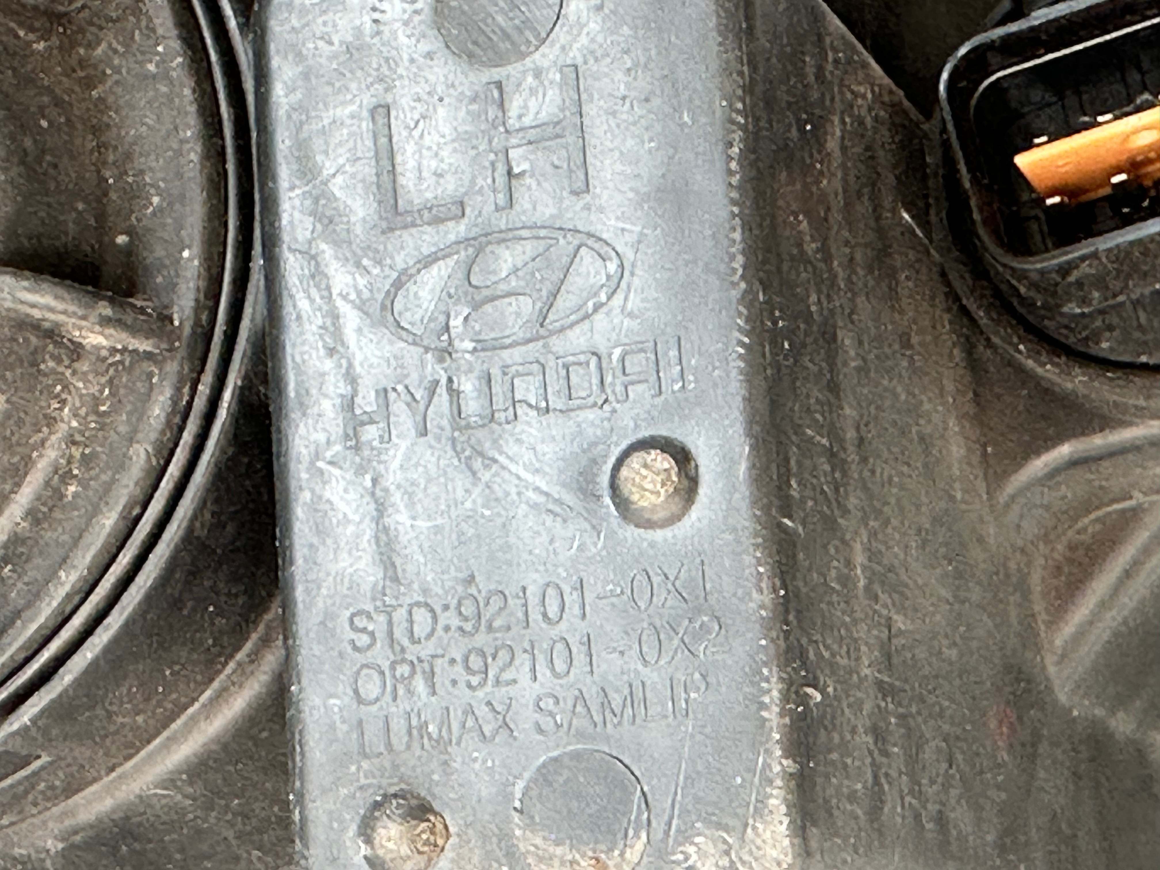 Hyundai I10 2011-2014 Left Headlight (92101-0X1)