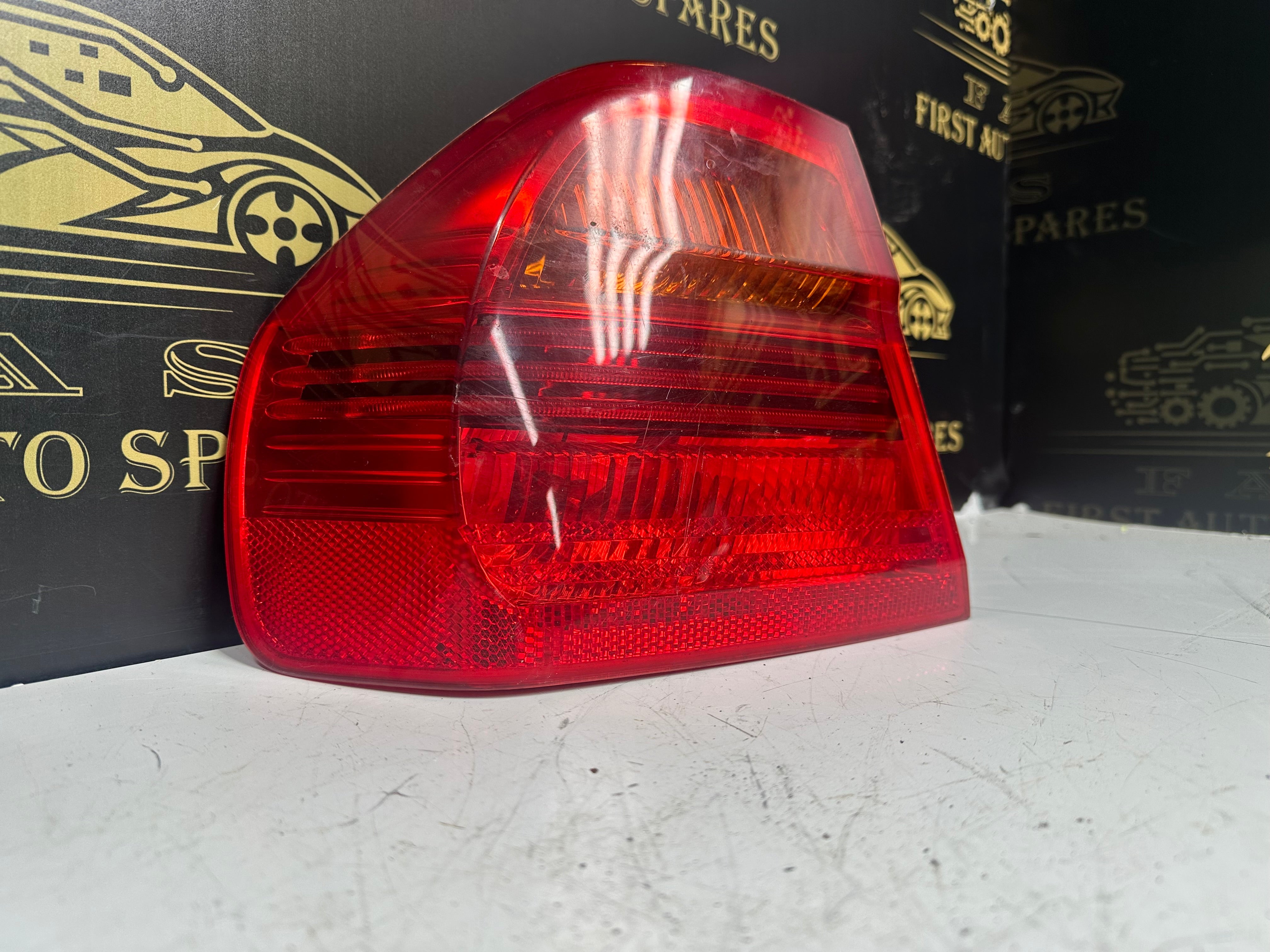 BMW 3 Series E90 2008 Left Rear Taillight (276301 L)