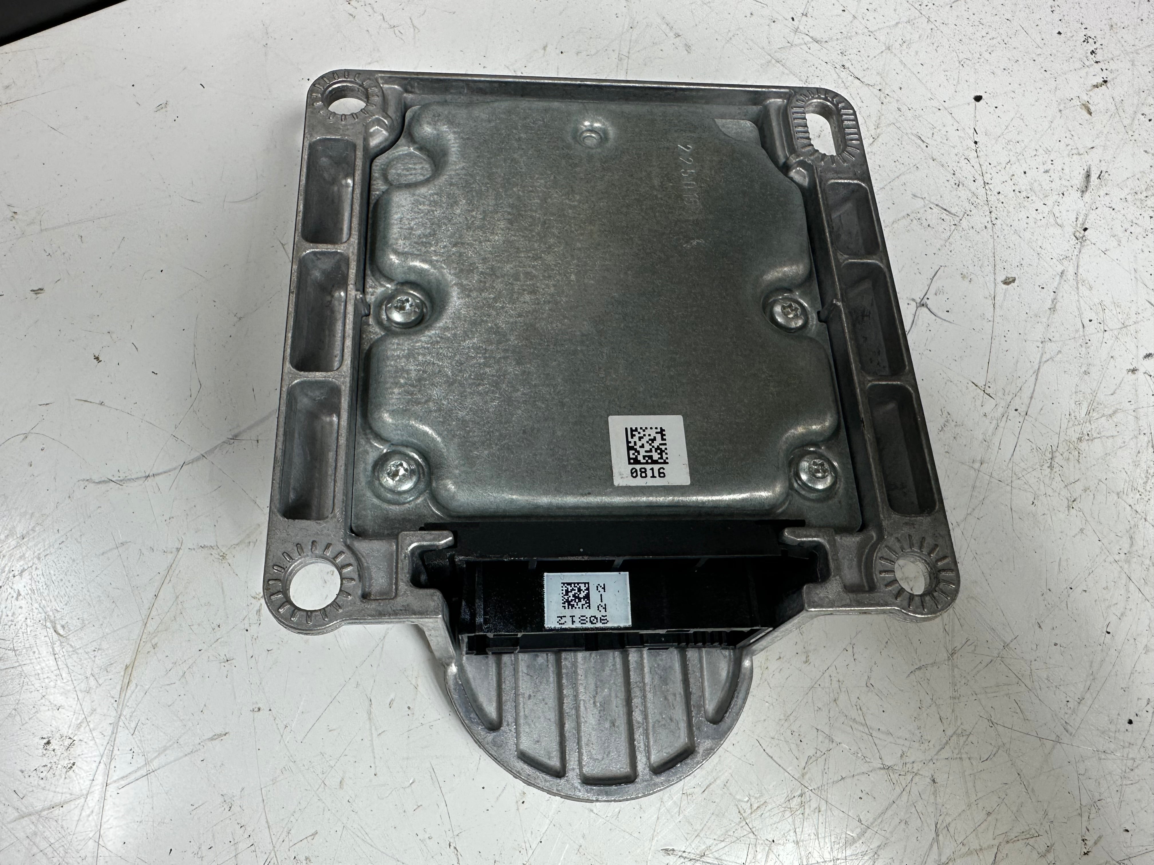 BMW X5 X6 F15 F16 F85 F86 Airbag Control Module (3452 6878195) (026502016)