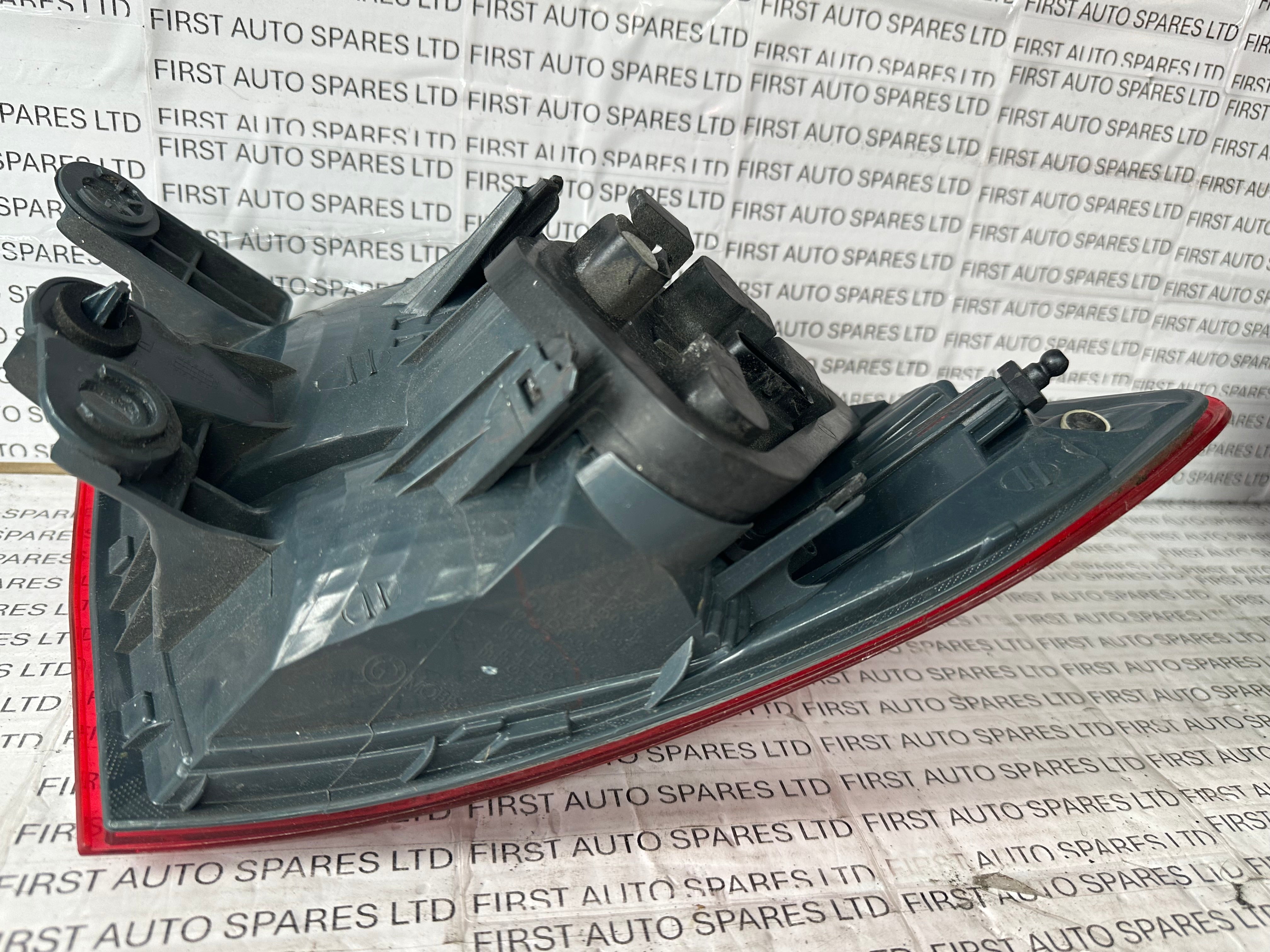 BMW 3 Series F30 F80 M3 Right Rear Tail Light (63217372784-02)