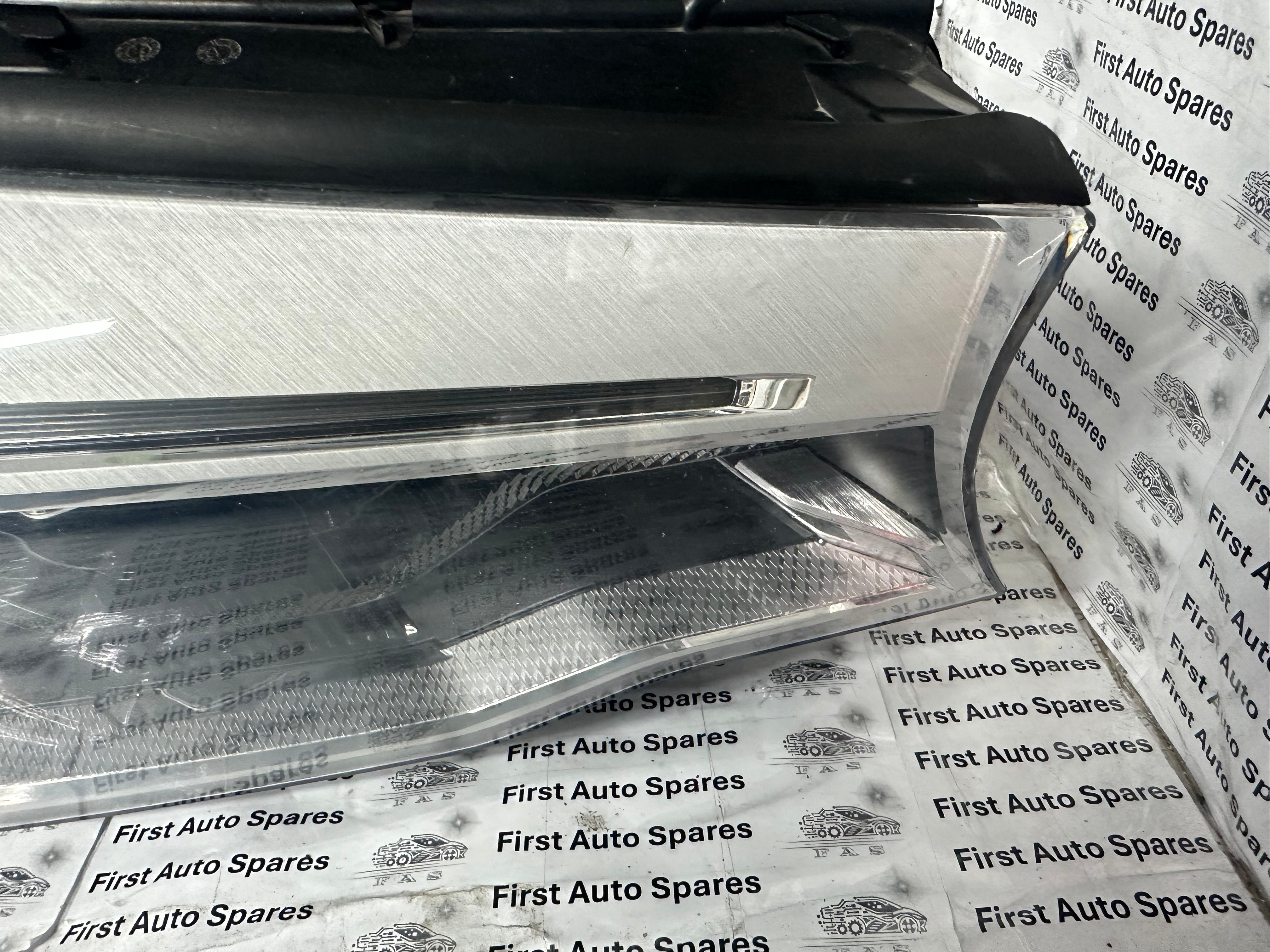 BMW 5 Series G30 G31 Adaptive LED Right Headlight (7439194-04)