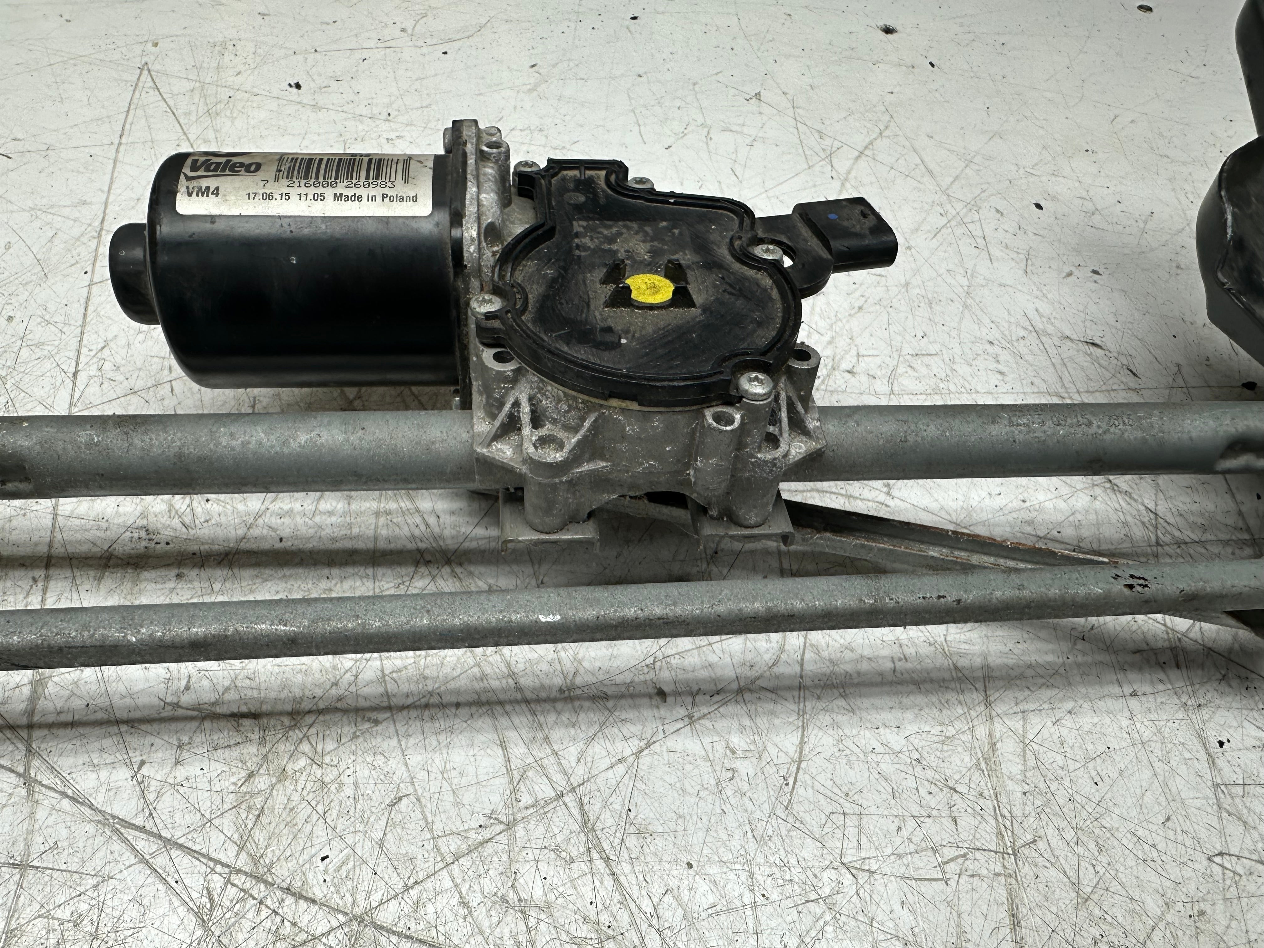 BMW 1 Series F21 Front Wiper Motor & Linkage (7267504 03)