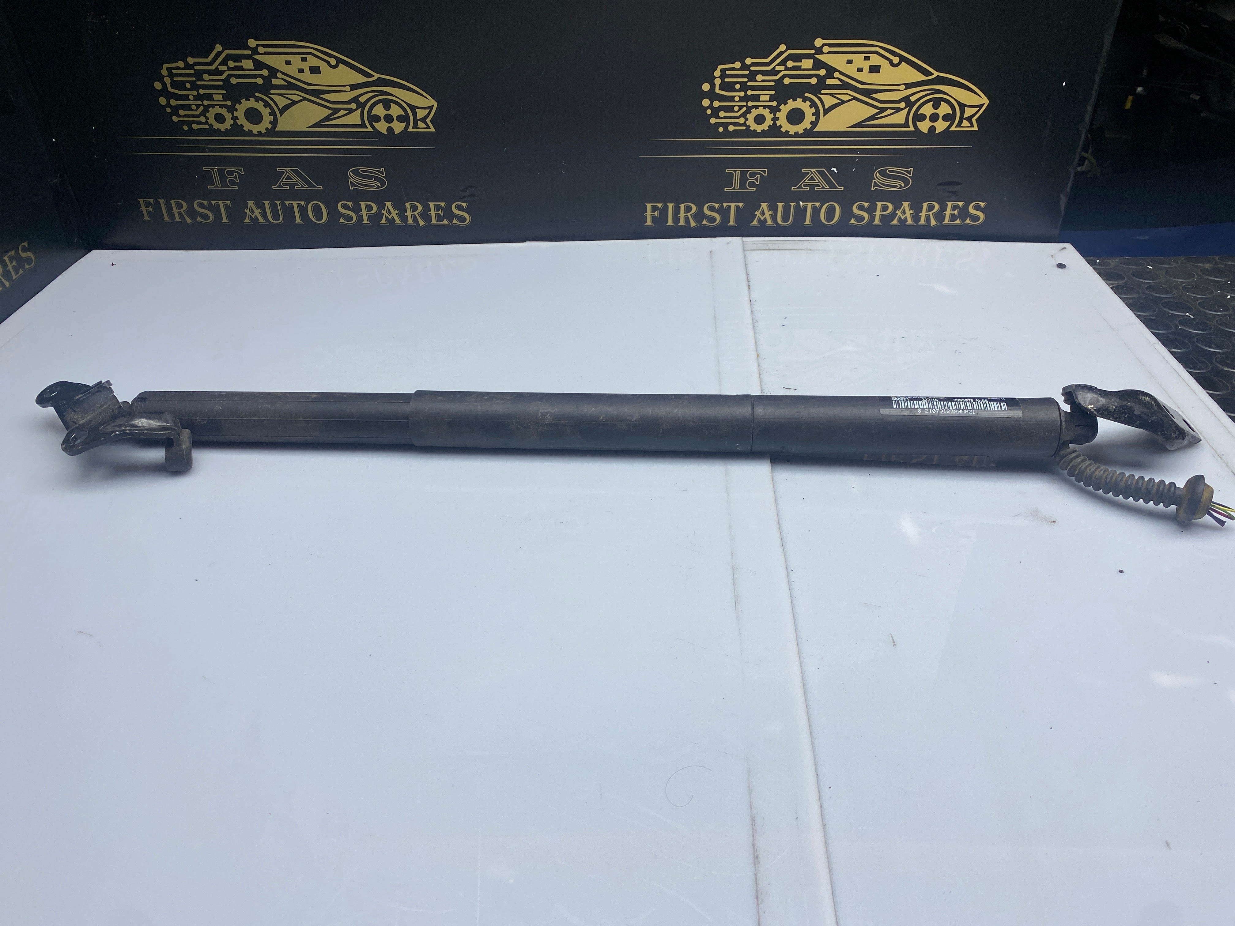 BMW 2 Series F45 Driver Side Right Tailgate Boot Lid Strut – 2014–2021