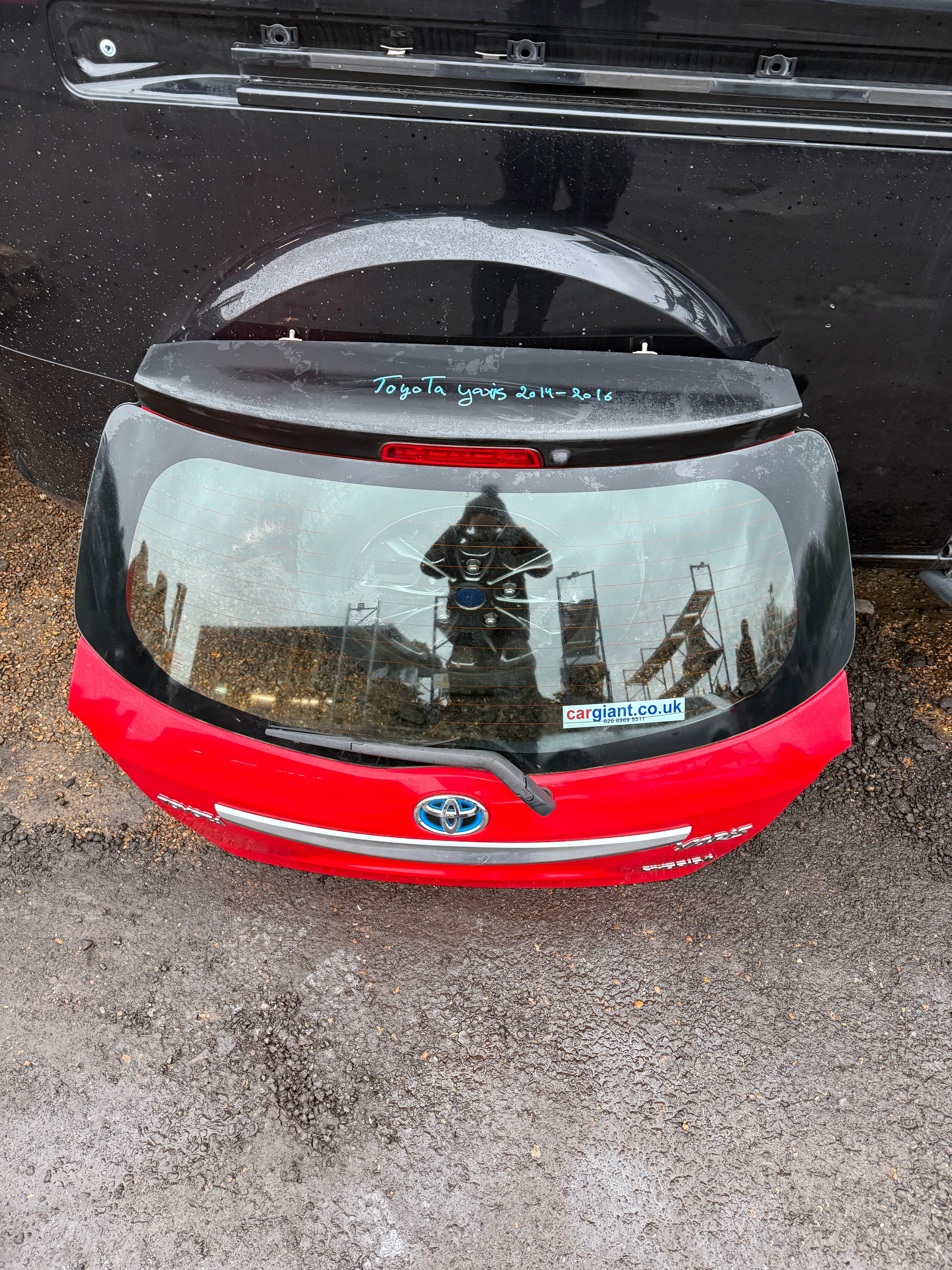 Toyota Yaris 2014-2016 Tailgate