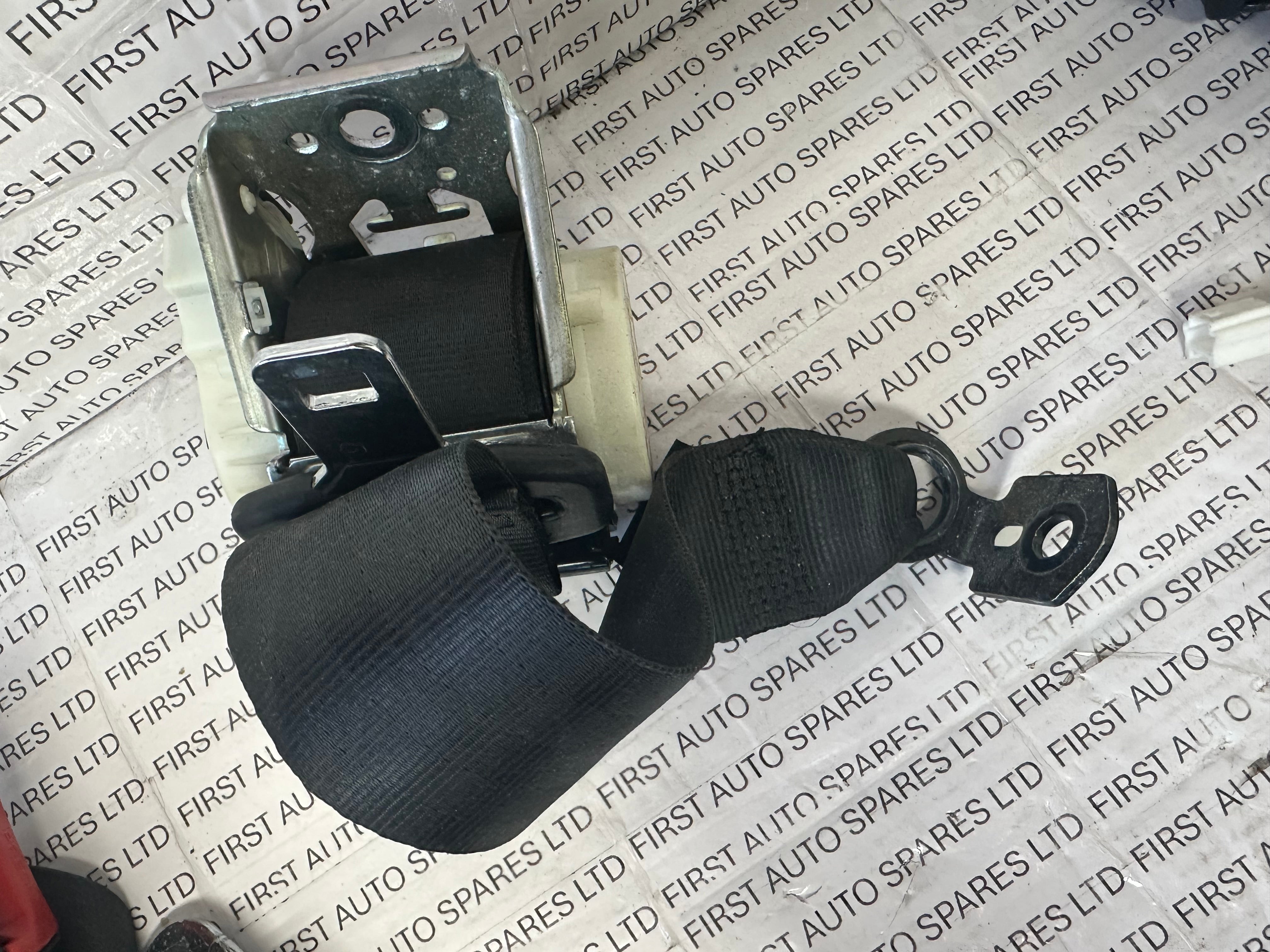 Ford Focus 2012 Left Rear Seatbelt (34074772A)