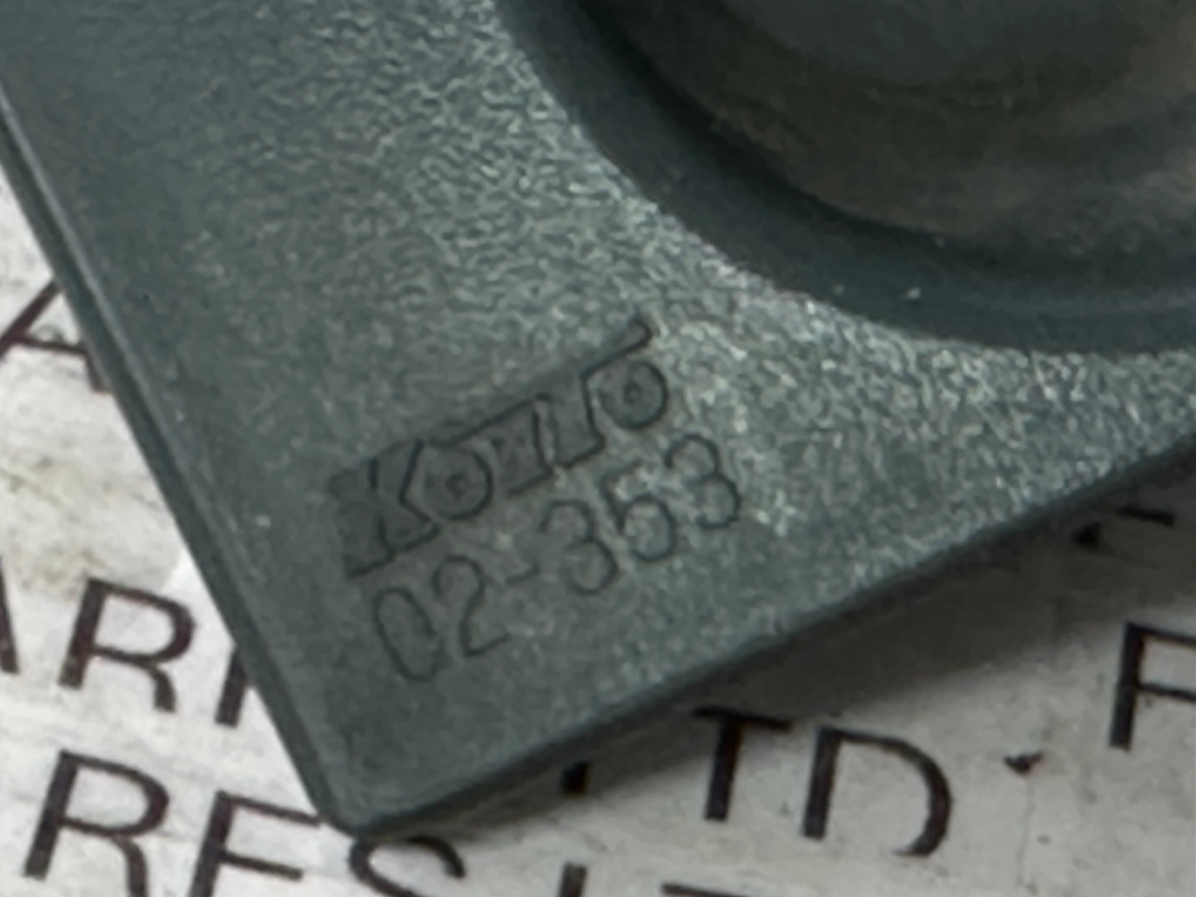 Toyota Auris Estate Right Rear Tail Light (02-353)