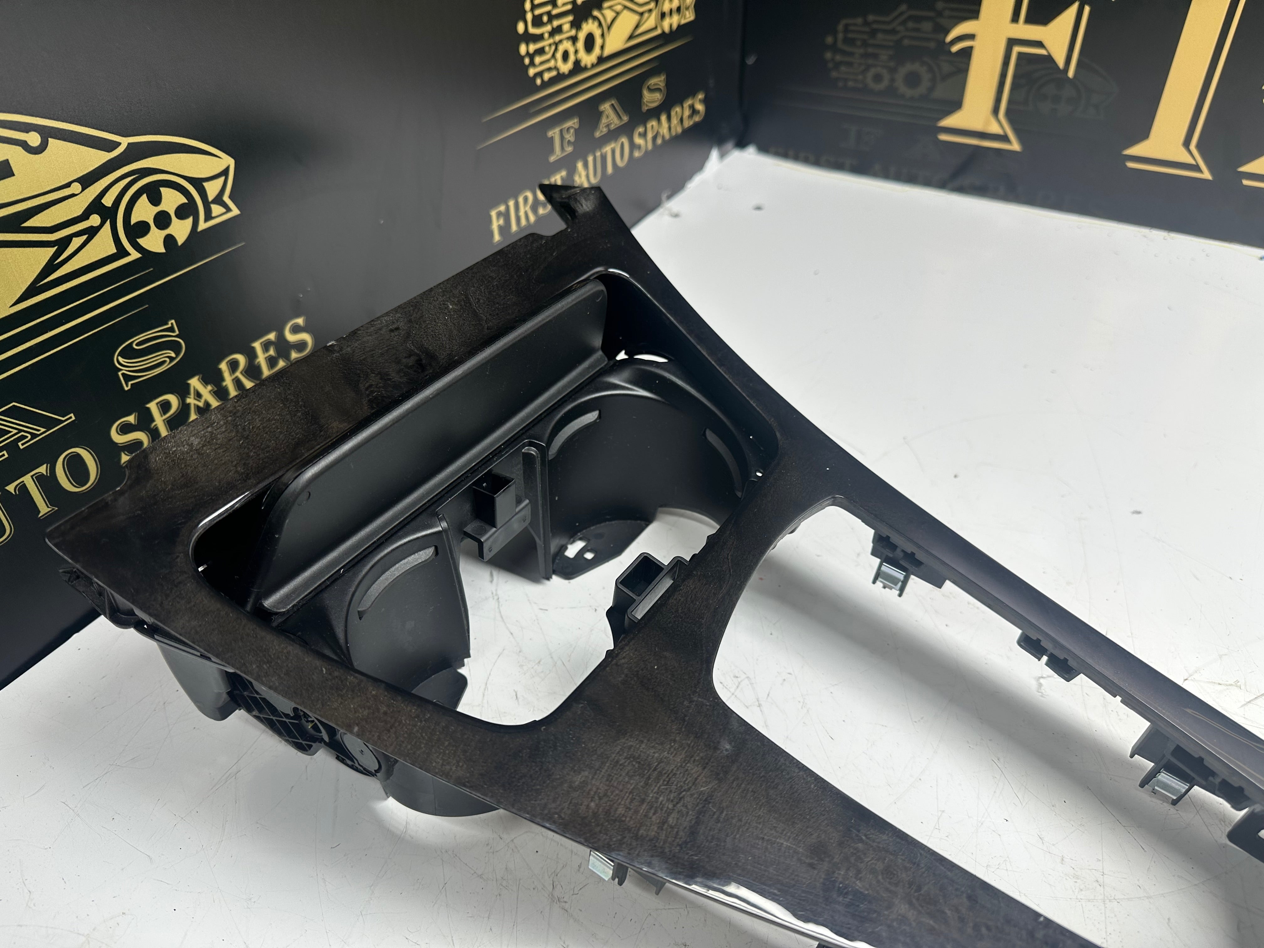 BMW 6 Series F12 Cup Holder & Facia (9197227) (B0701277) (6131 9202951/02)