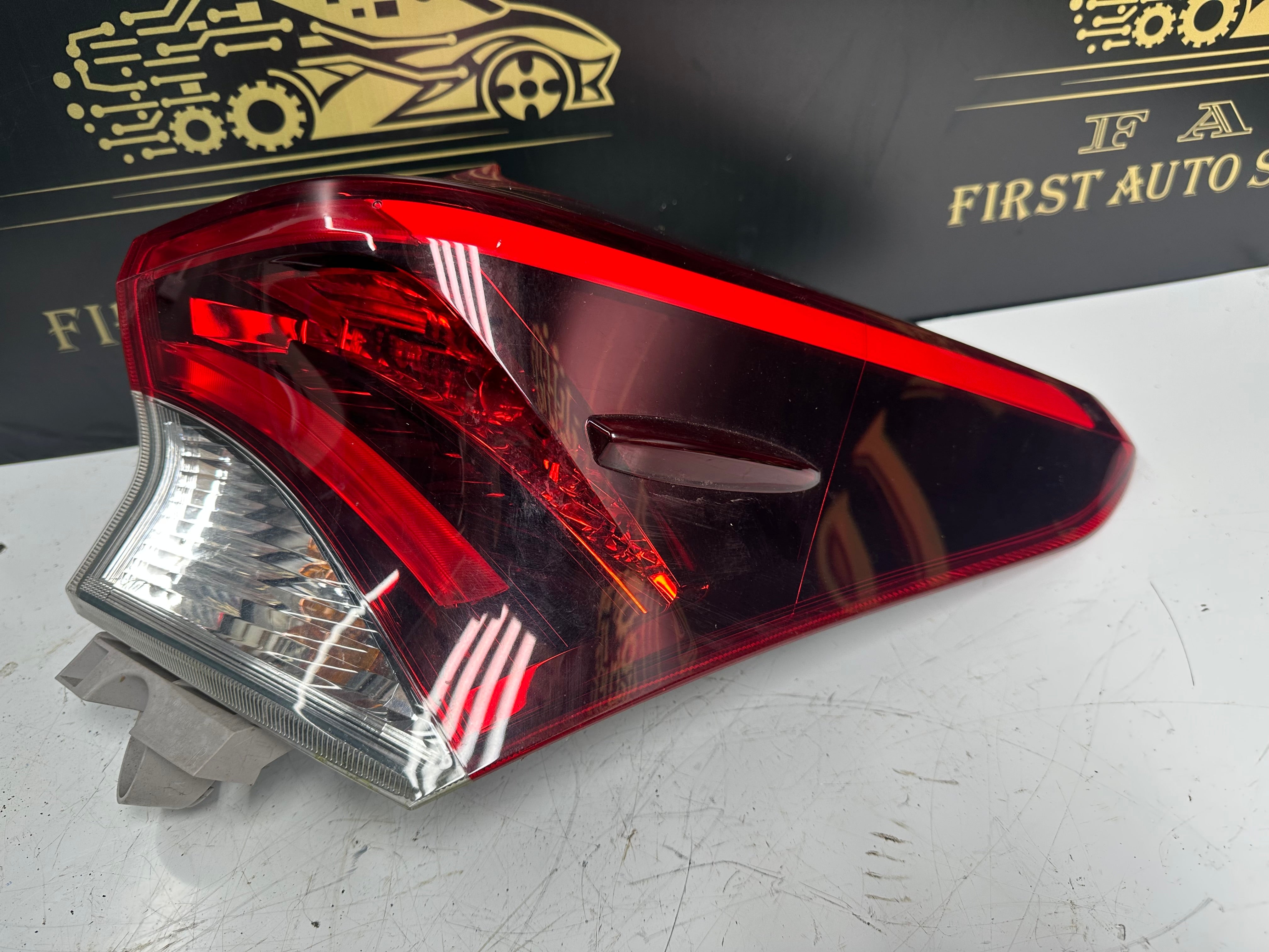 Toyota Auris 2017 Right Rear Tail Light (02-353)