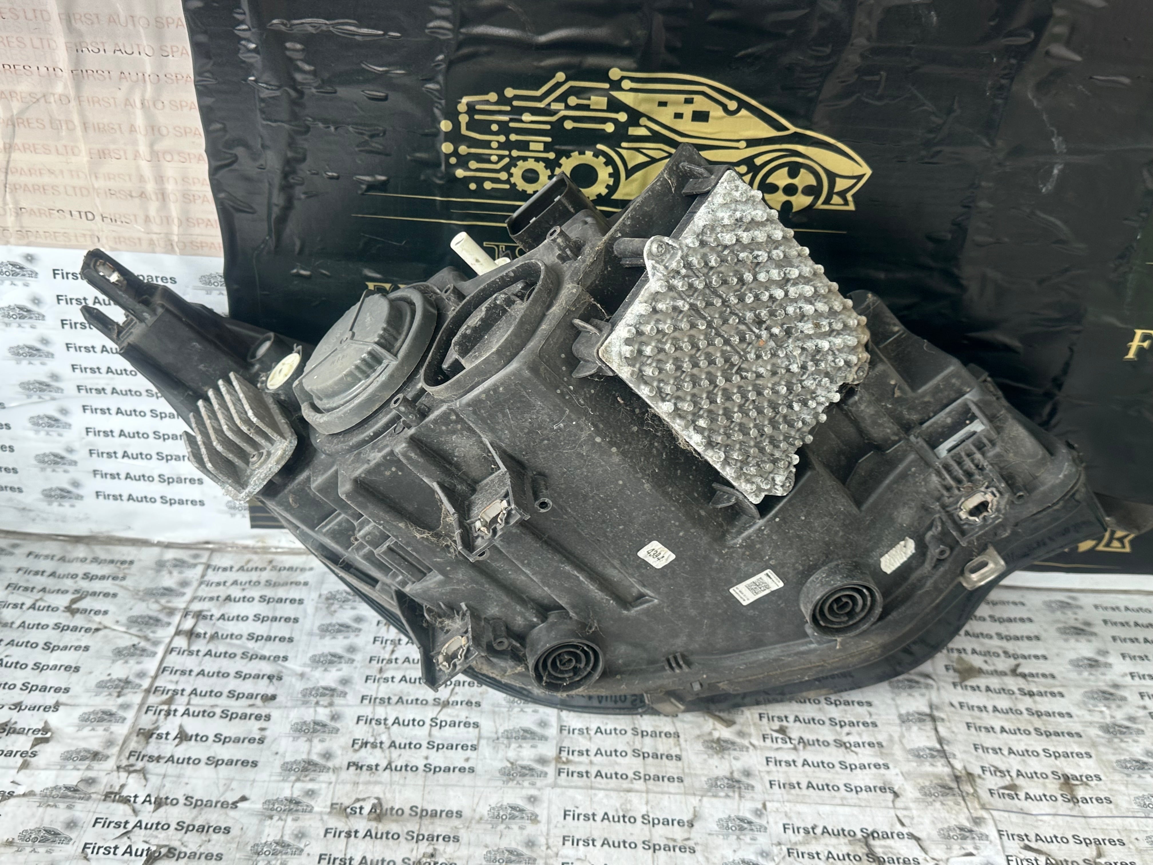 BMW i3 LCI Left N/S LED Complete Headlight (7396815-01)