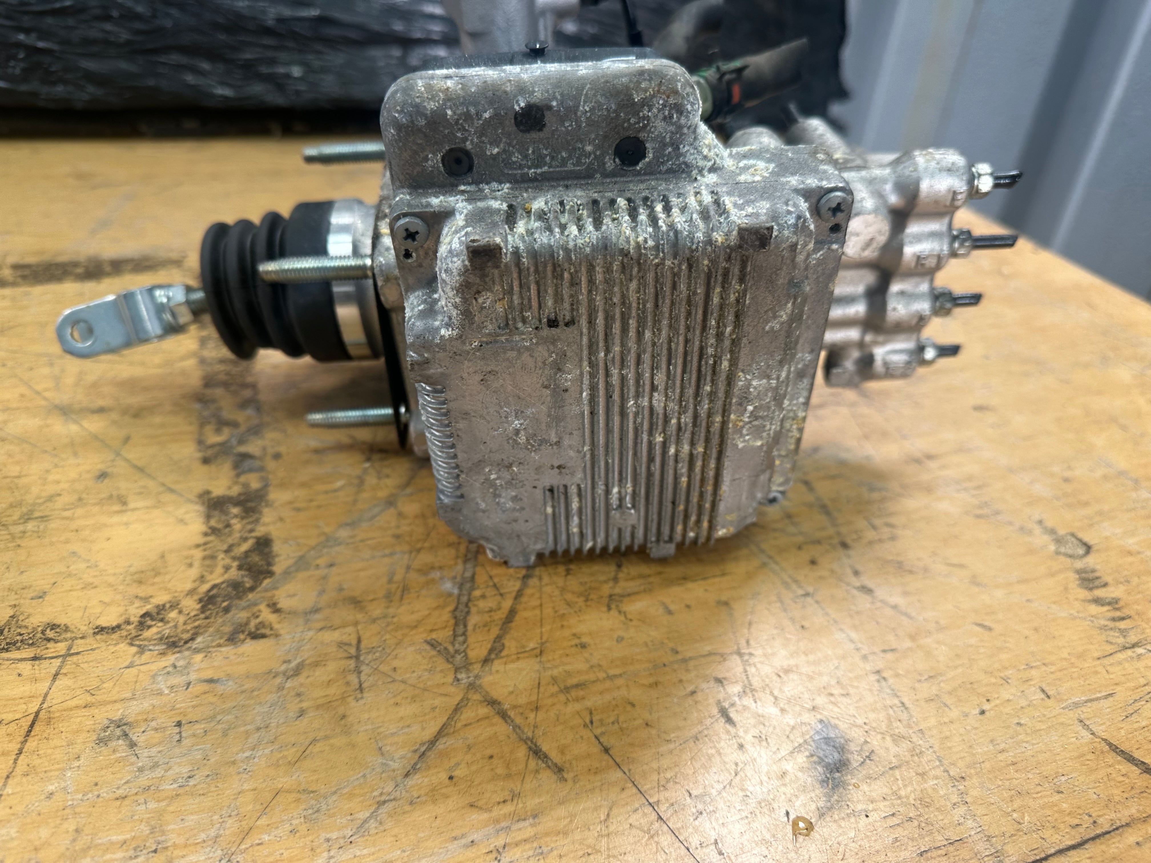 Toyota Yaris 2015–2020 1.5 Hybrid ABS Pump Module (47210-52500) (47270-47030)