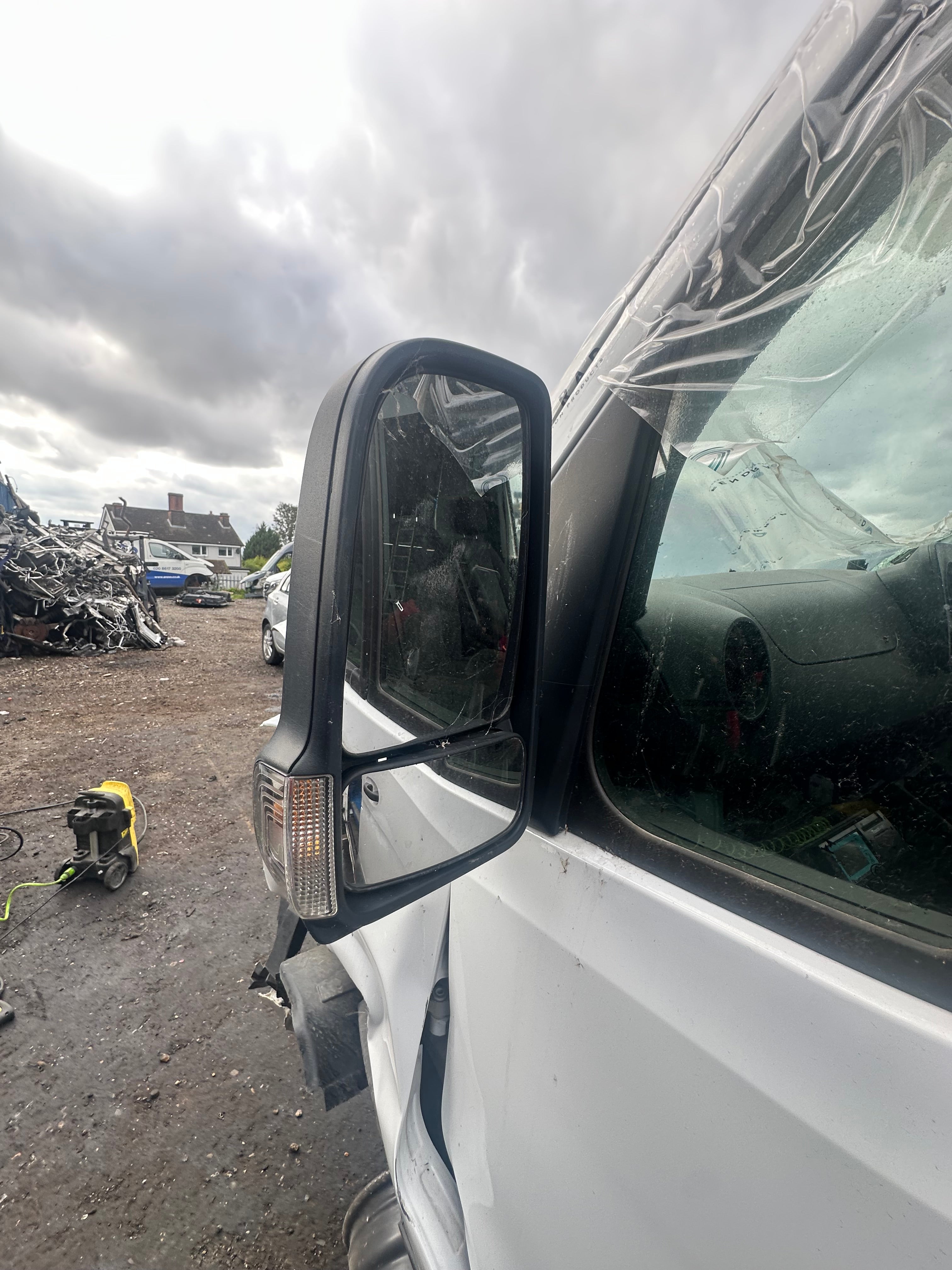 Mercedes-Benz Sprinter 317 Progressive CDI 2.0 Diesel 2023 – For Parts